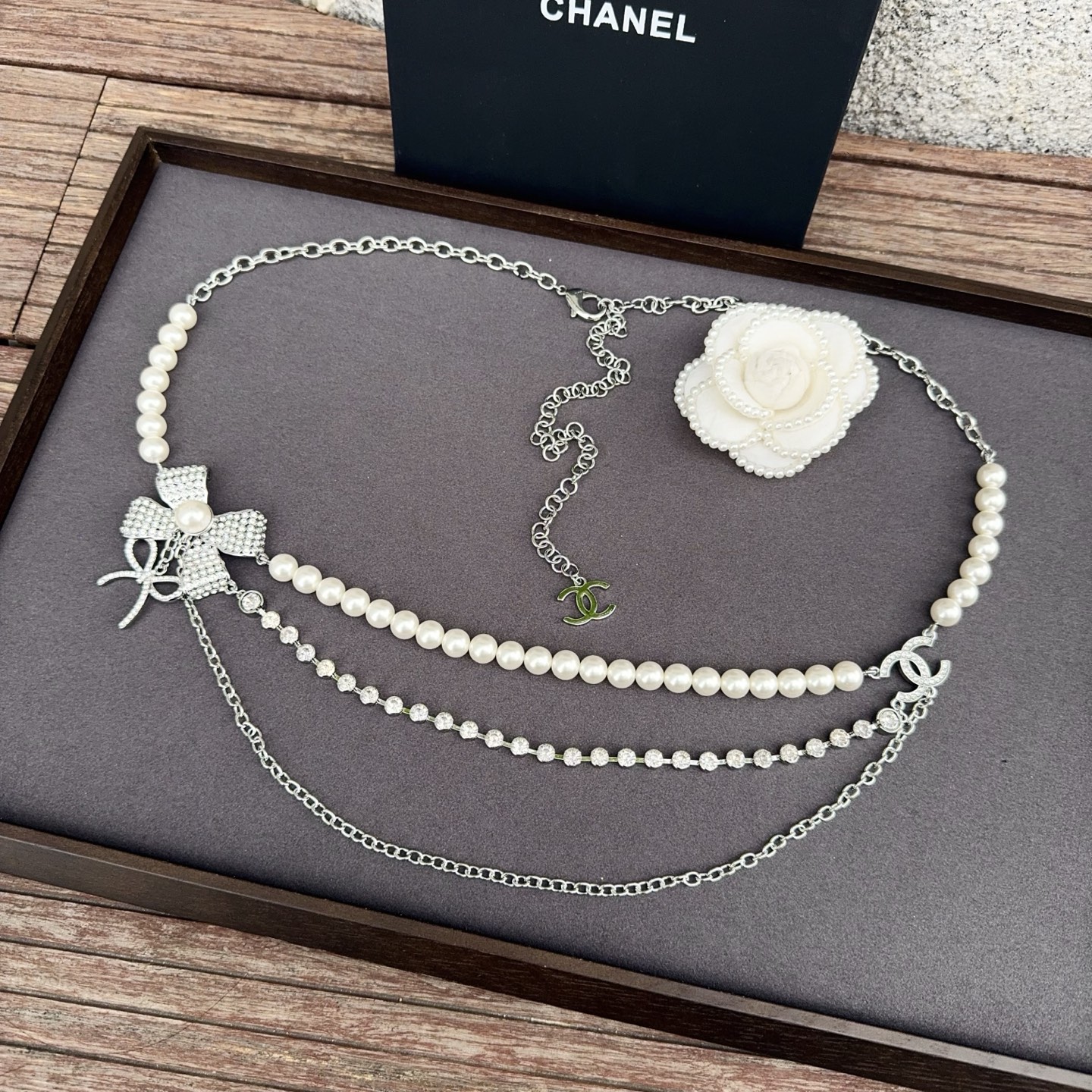 CHANEL 香奈儿 珍珠纯手工制作铜腰链 长度：均码，