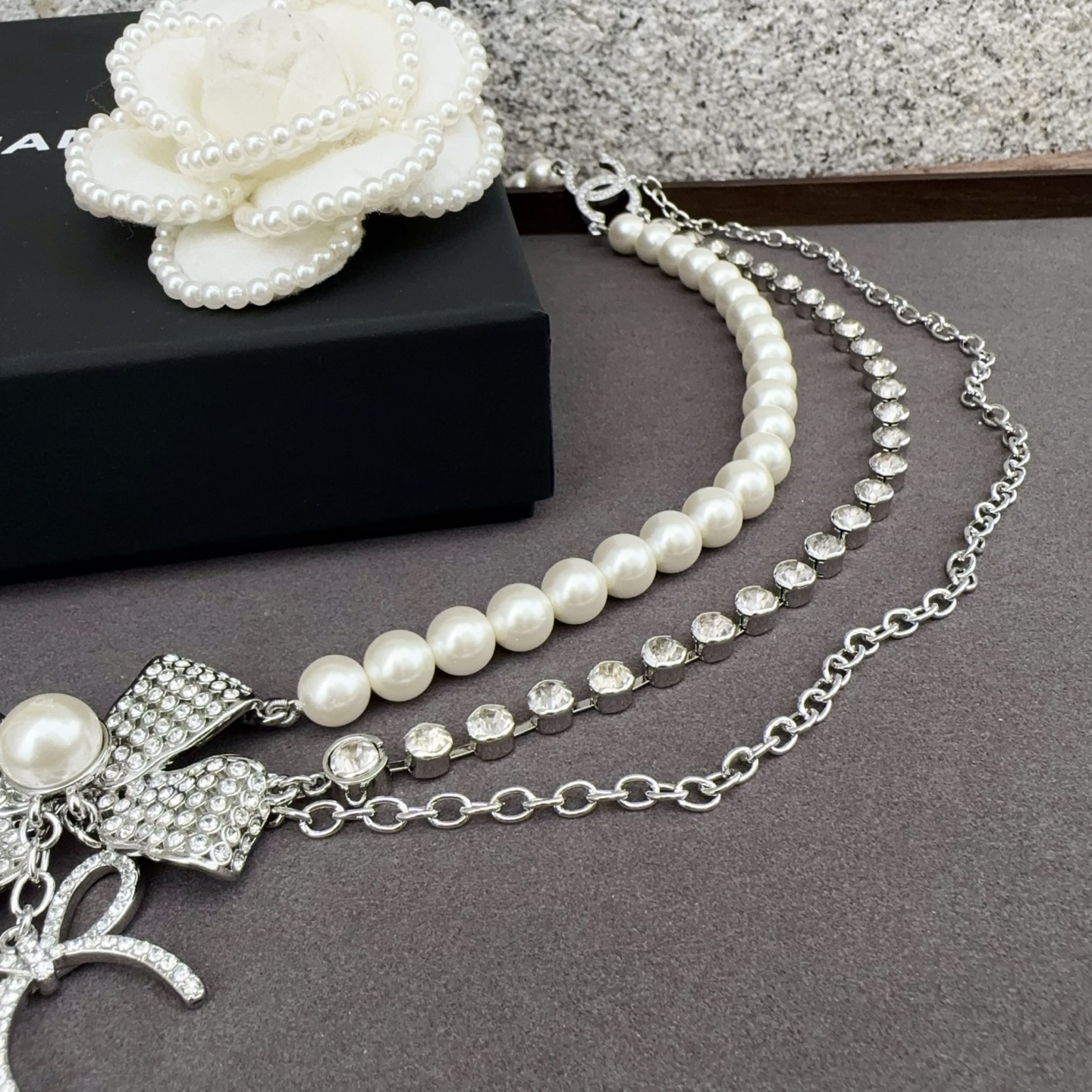 CHANEL 香奈儿 珍珠纯手工制作铜腰链 长度：均码，