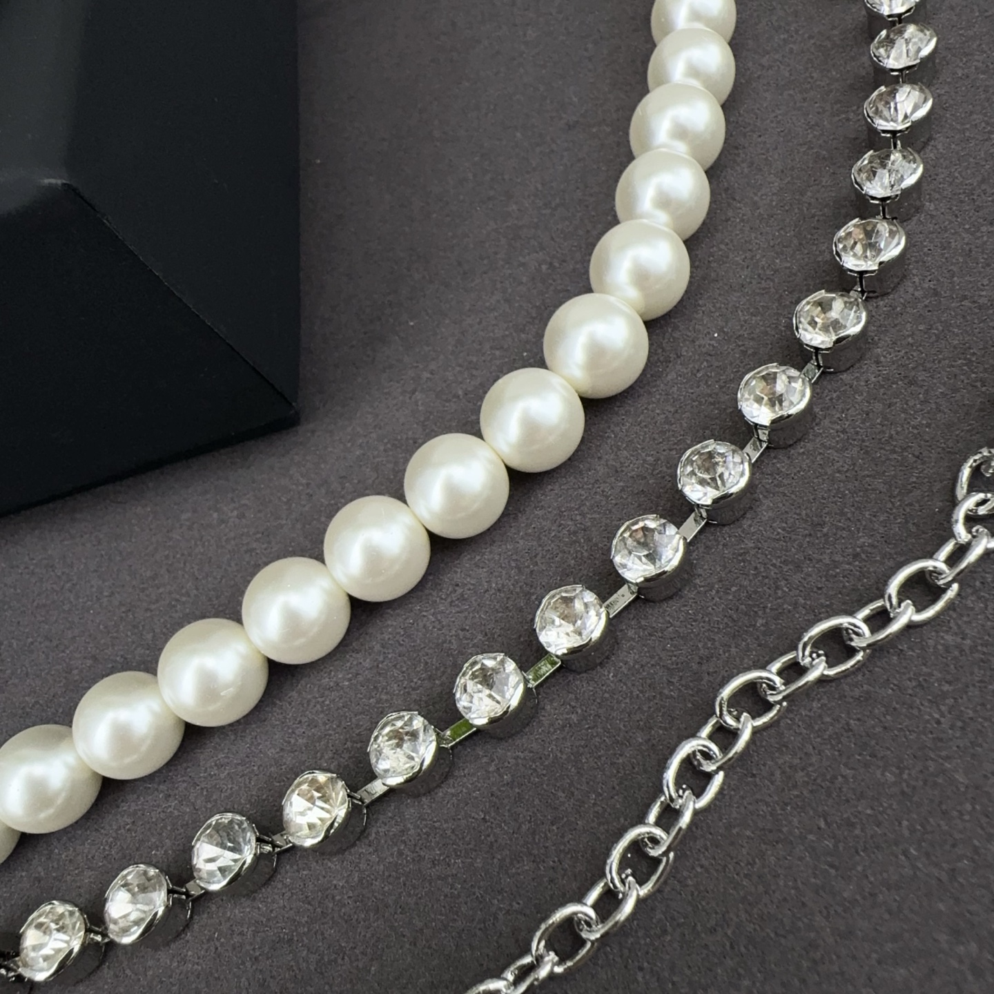 CHANEL 香奈儿 珍珠纯手工制作铜腰链 长度：均码，