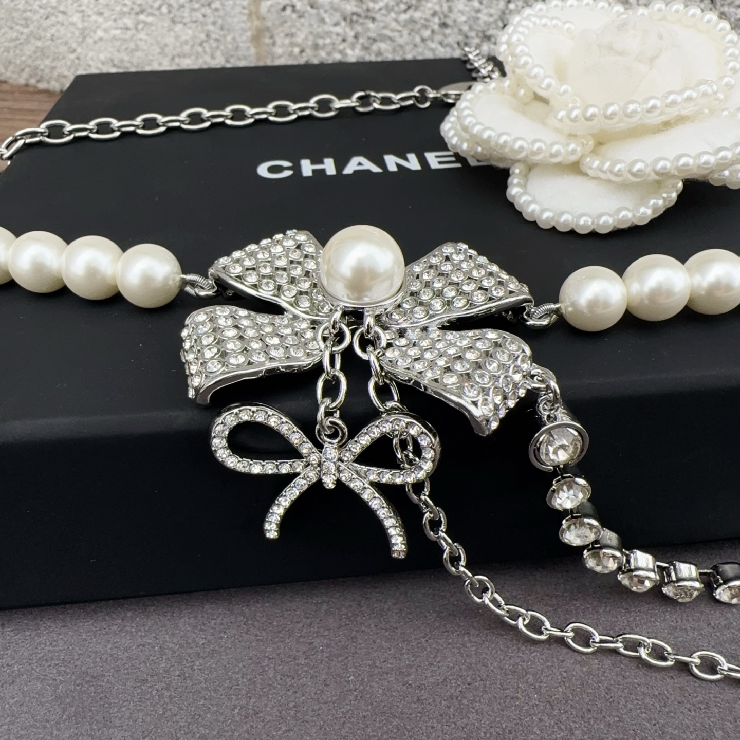 CHANEL 香奈儿 珍珠纯手工制作铜腰链 长度：均码，