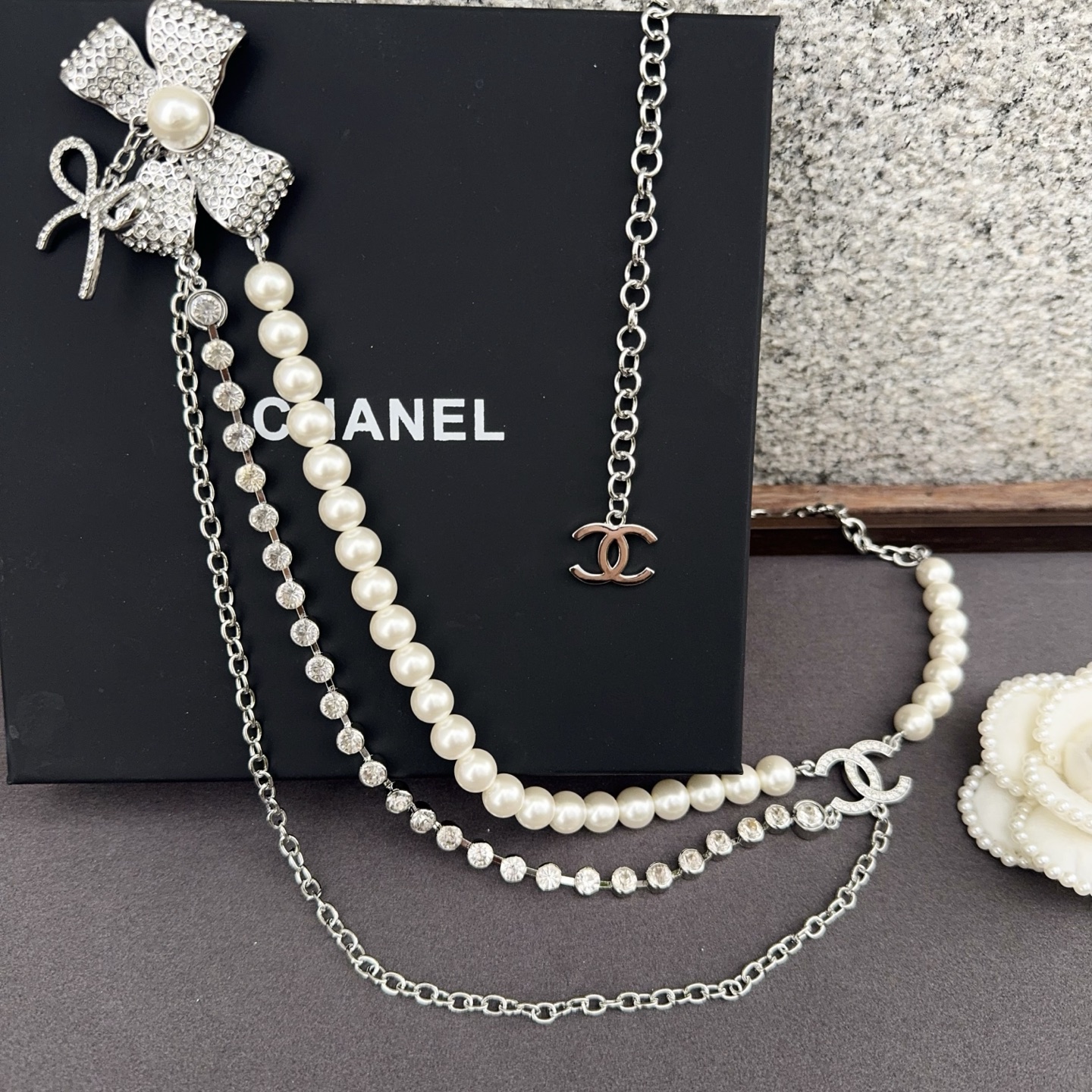 CHANEL 香奈儿 珍珠纯手工制作铜腰链 长度：均码，