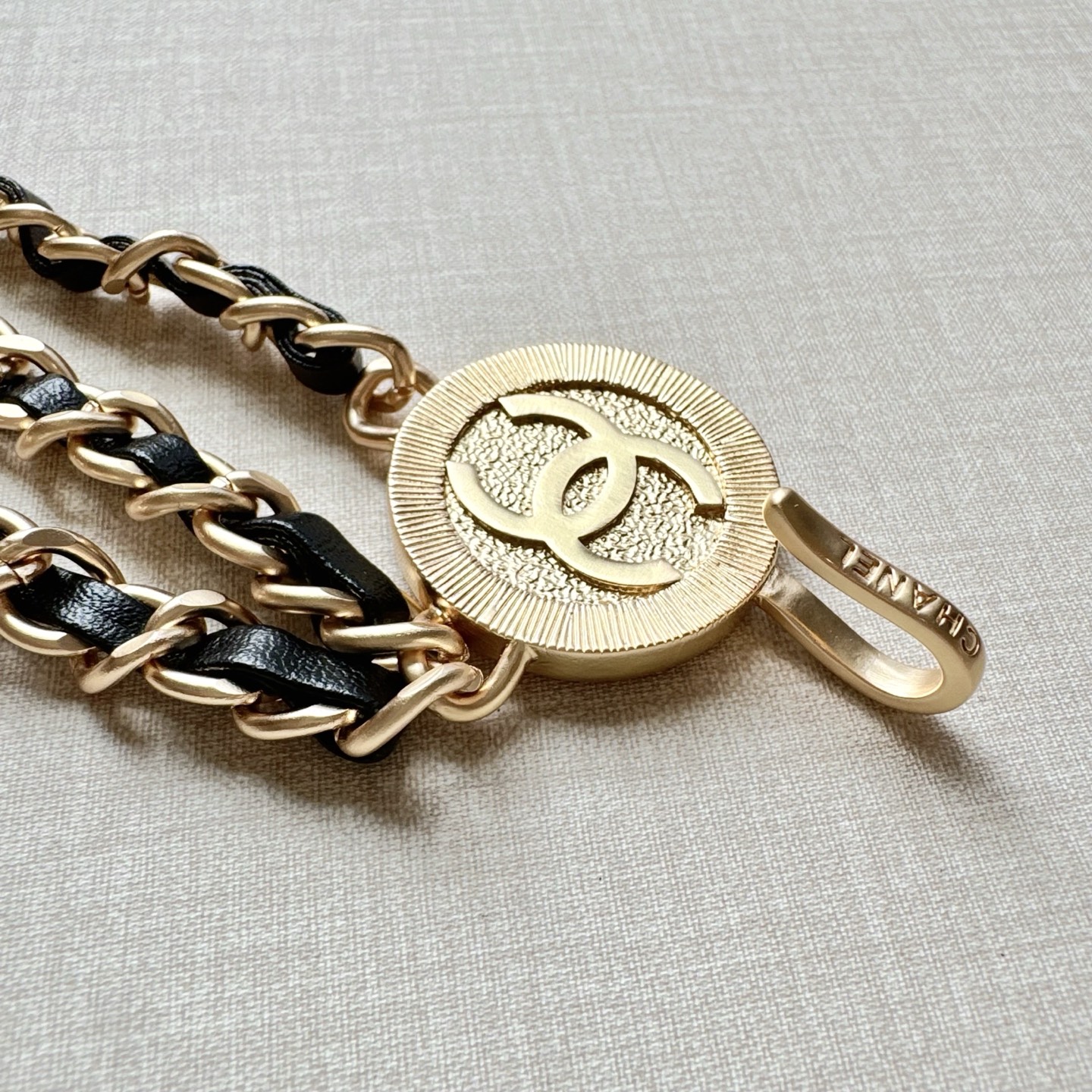 💥💥💥CHANEL 香奈儿、纯铜手工编织牛皮腰链、经典优雅、时尚百搭，长度：均码，