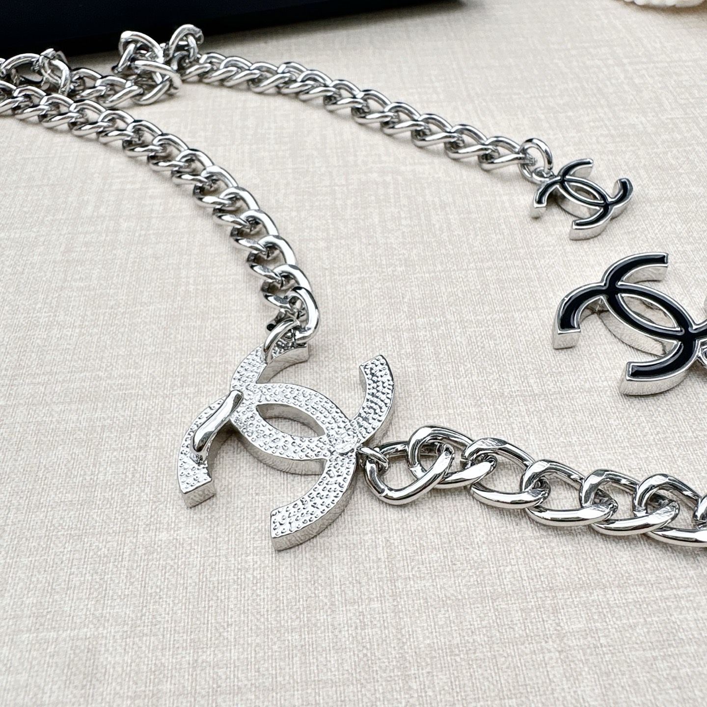 💥💥💥CHANEL 香奈儿 经典 纯铜腰链，集时尚潮流于一身，长度：均码