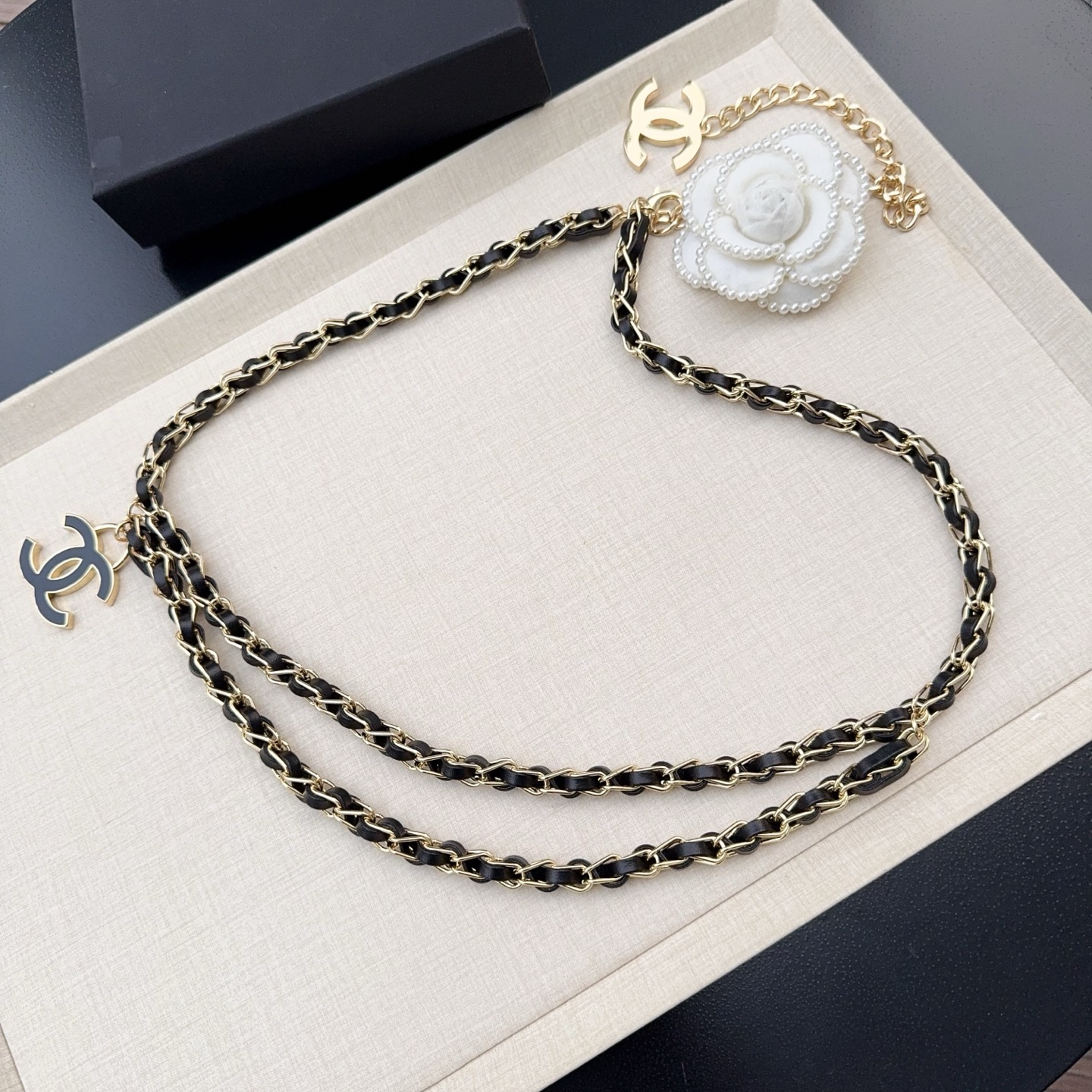 💥💥💥CHANEL 最新款香奈儿、纯铜手工编织牛皮腰链、经典优雅、时尚百搭，长度：均码，