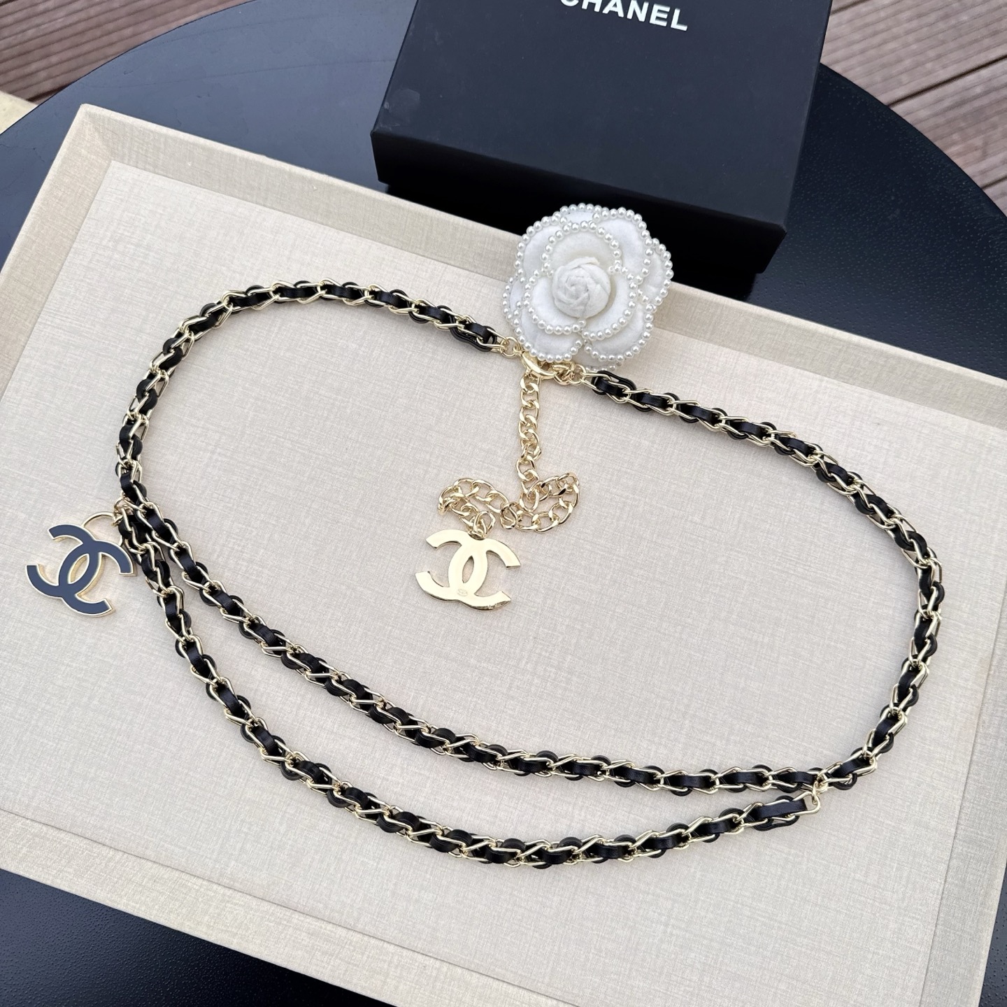 💥💥💥CHANEL 最新款香奈儿、纯铜手工编织牛皮腰链、经典优雅、时尚百搭，长度：均码，