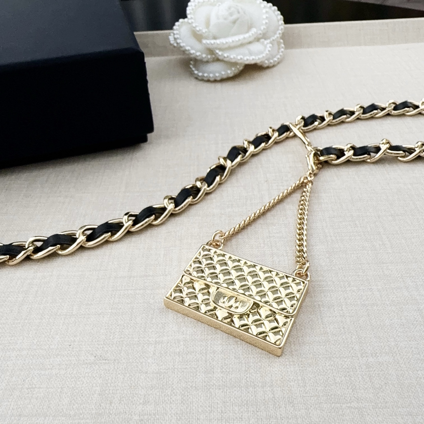 💥💥💥CHANEL 香奈儿腰链、纯铜手工编织牛皮腰链、经典优雅、时尚百搭，长度：均码，
