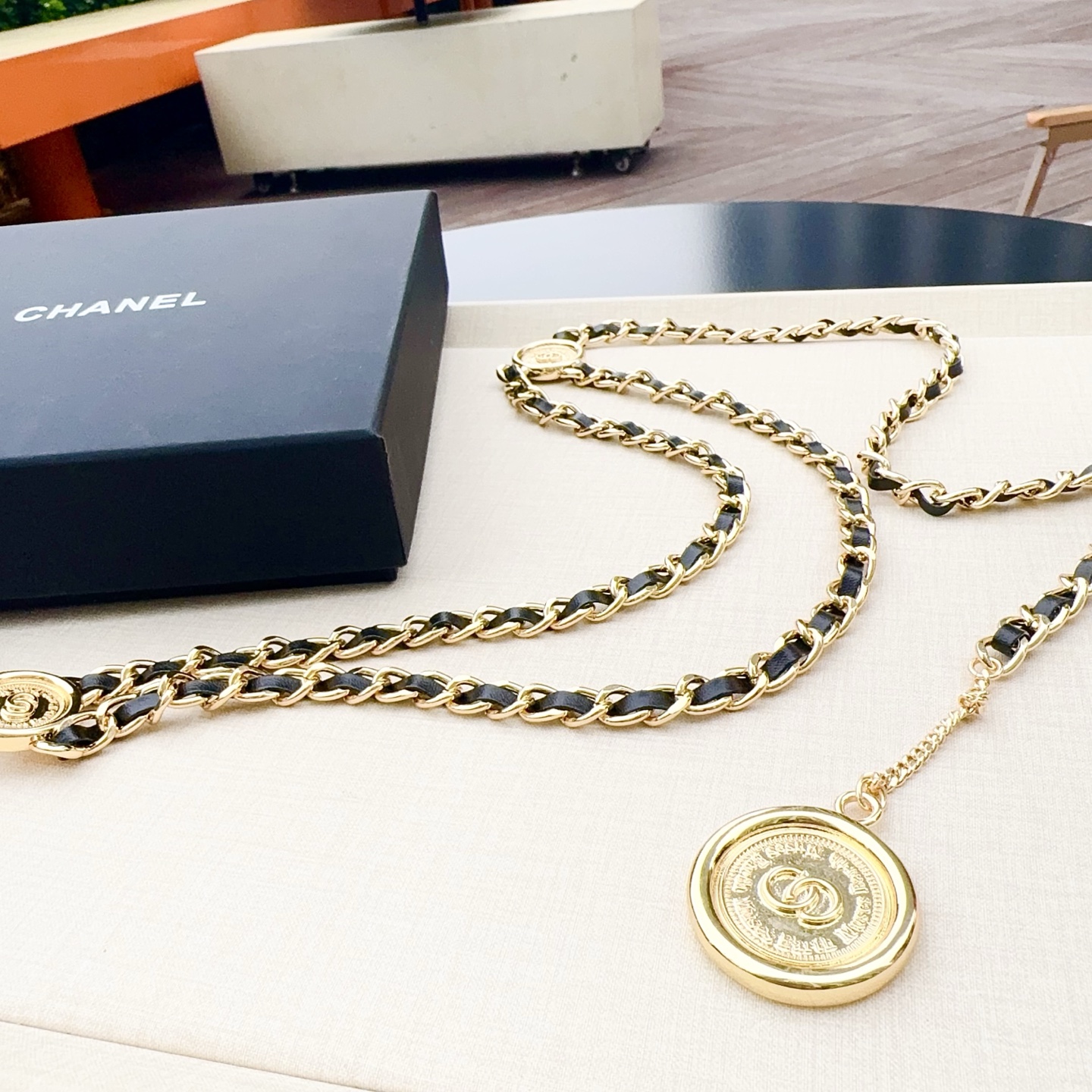 💥💥💥CHANEL 香奈儿、纯铜编织牛皮腰链、经典优雅、时尚百搭，长度：均码，