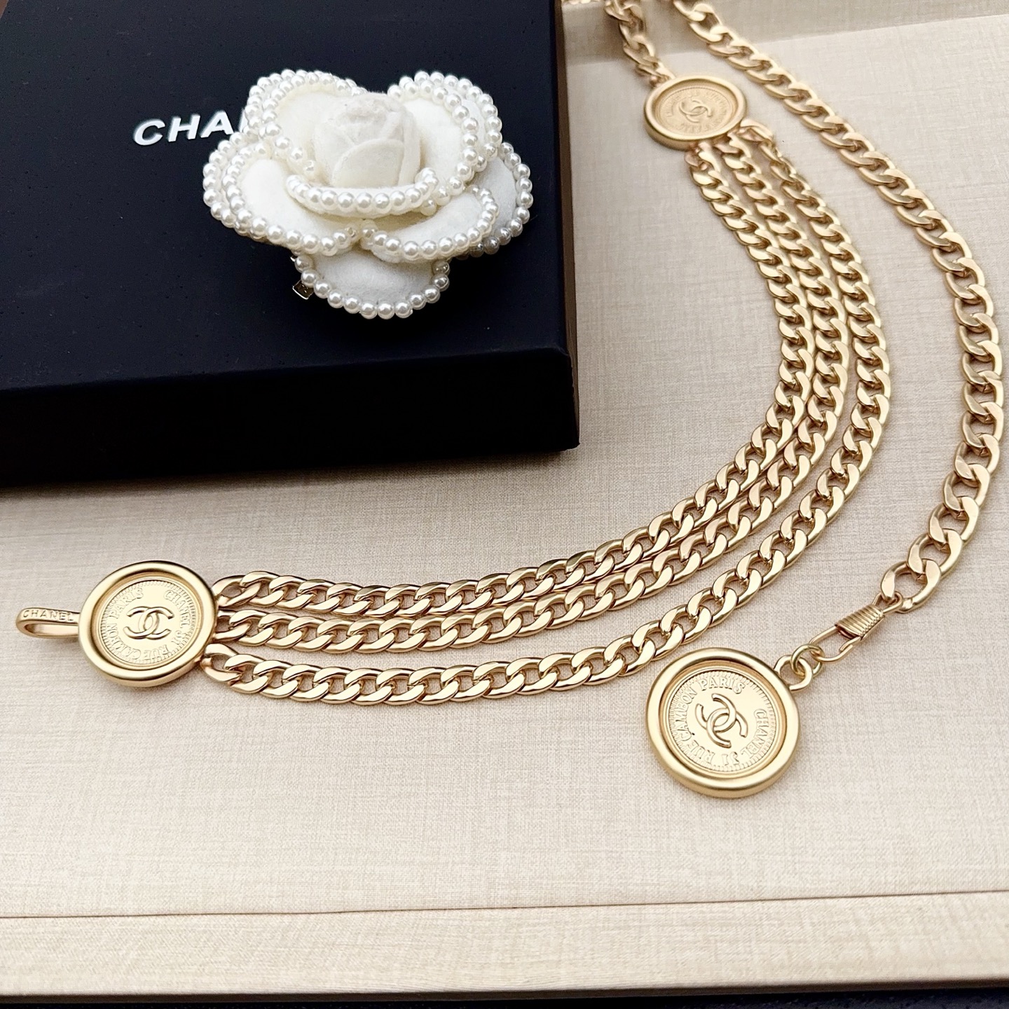 💥💥💥CHANEL 香奈儿、纯铜手工腰链、经典优雅、时尚百搭，长度：均码，