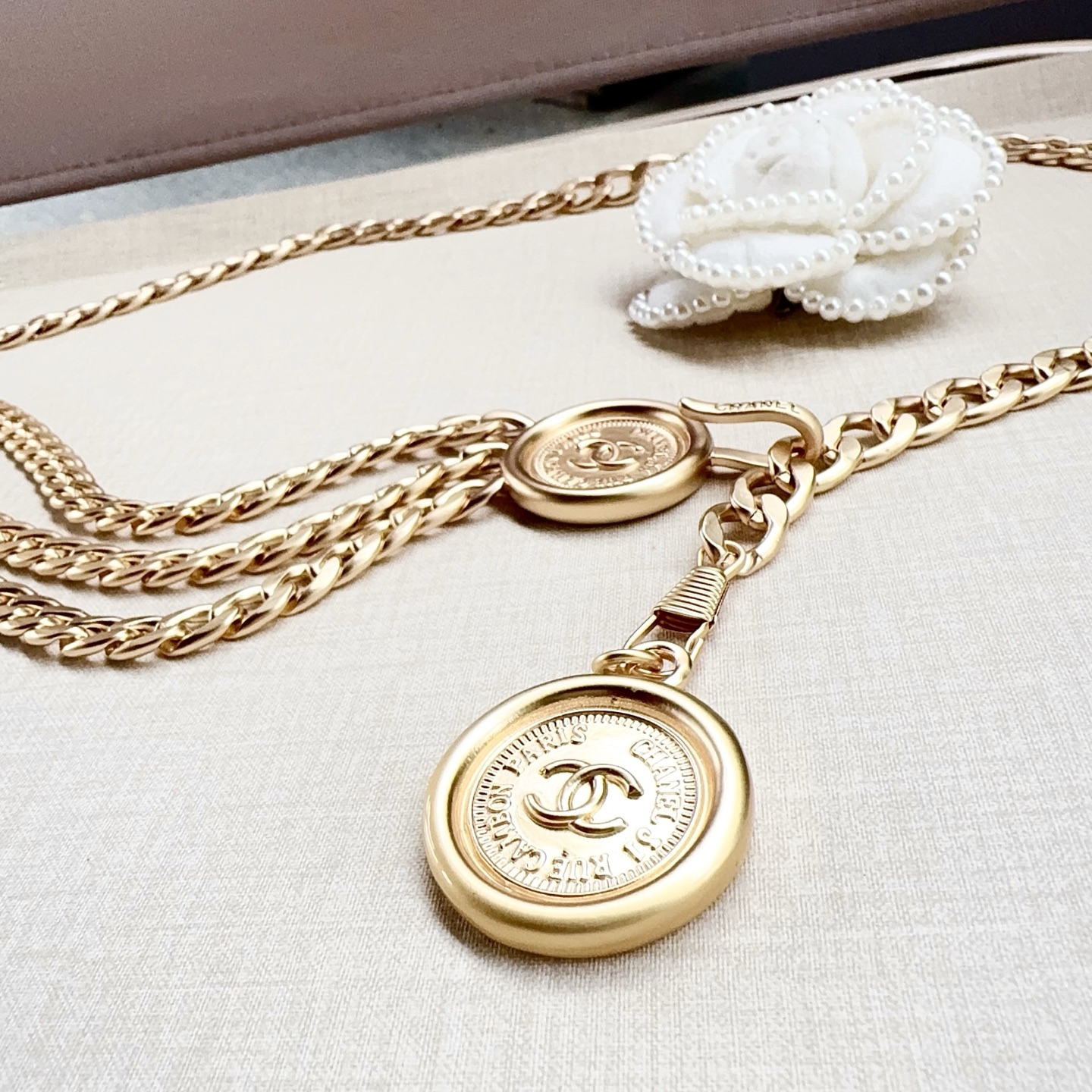 💥💥💥CHANEL 香奈儿、纯铜手工腰链、经典优雅、时尚百搭，长度：均码，