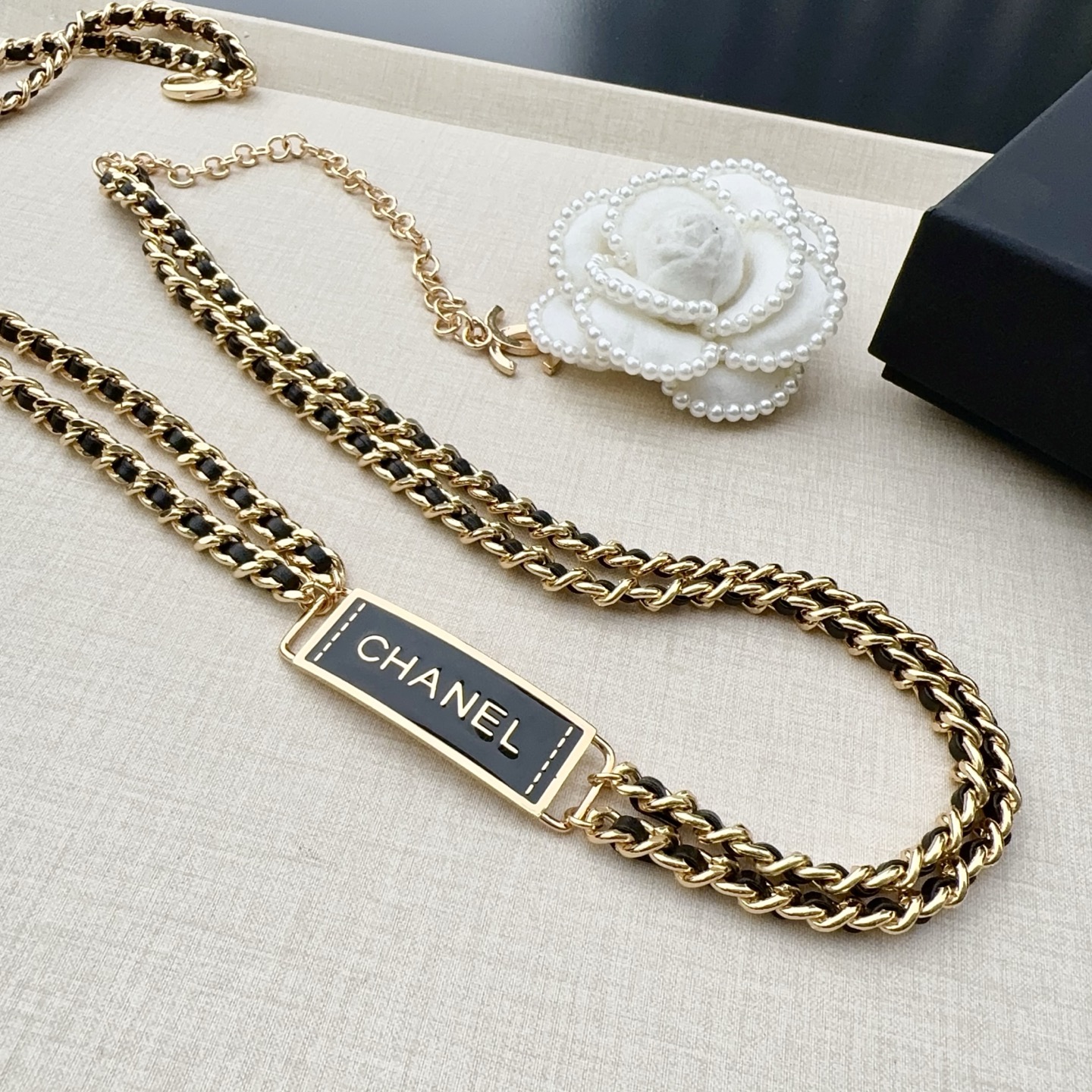 💥💥💥CHANEL 香奈儿、纯铜编织牛皮腰链、经典优雅、时尚百搭，长度：均码，