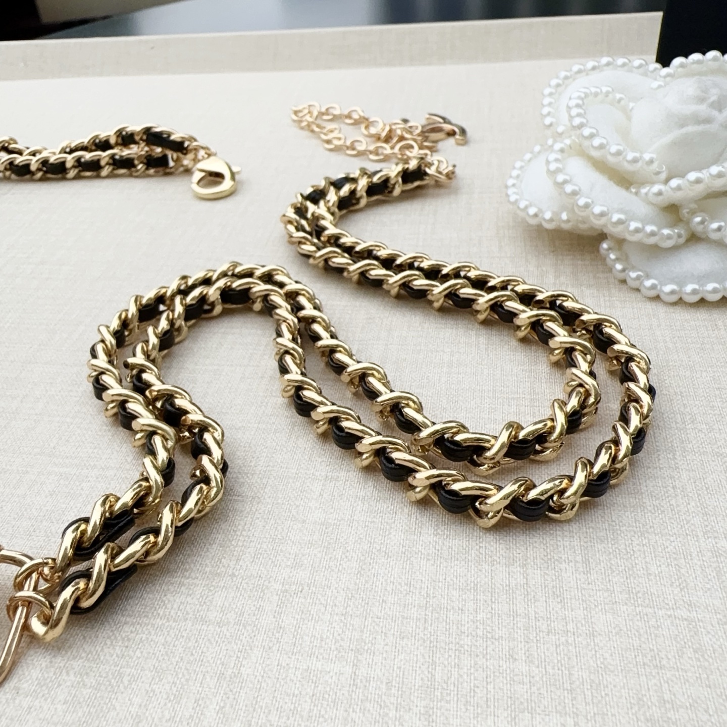 💥💥💥CHANEL 香奈儿、纯铜编织牛皮腰链、经典优雅、时尚百搭，长度：均码，