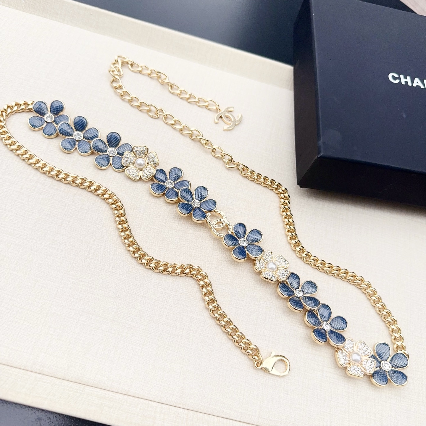 💥💥💥CHANEL 香奈儿、纯铜牛仔布手工艺镶钻腰链、经典优雅、时尚百搭，长度：均码，