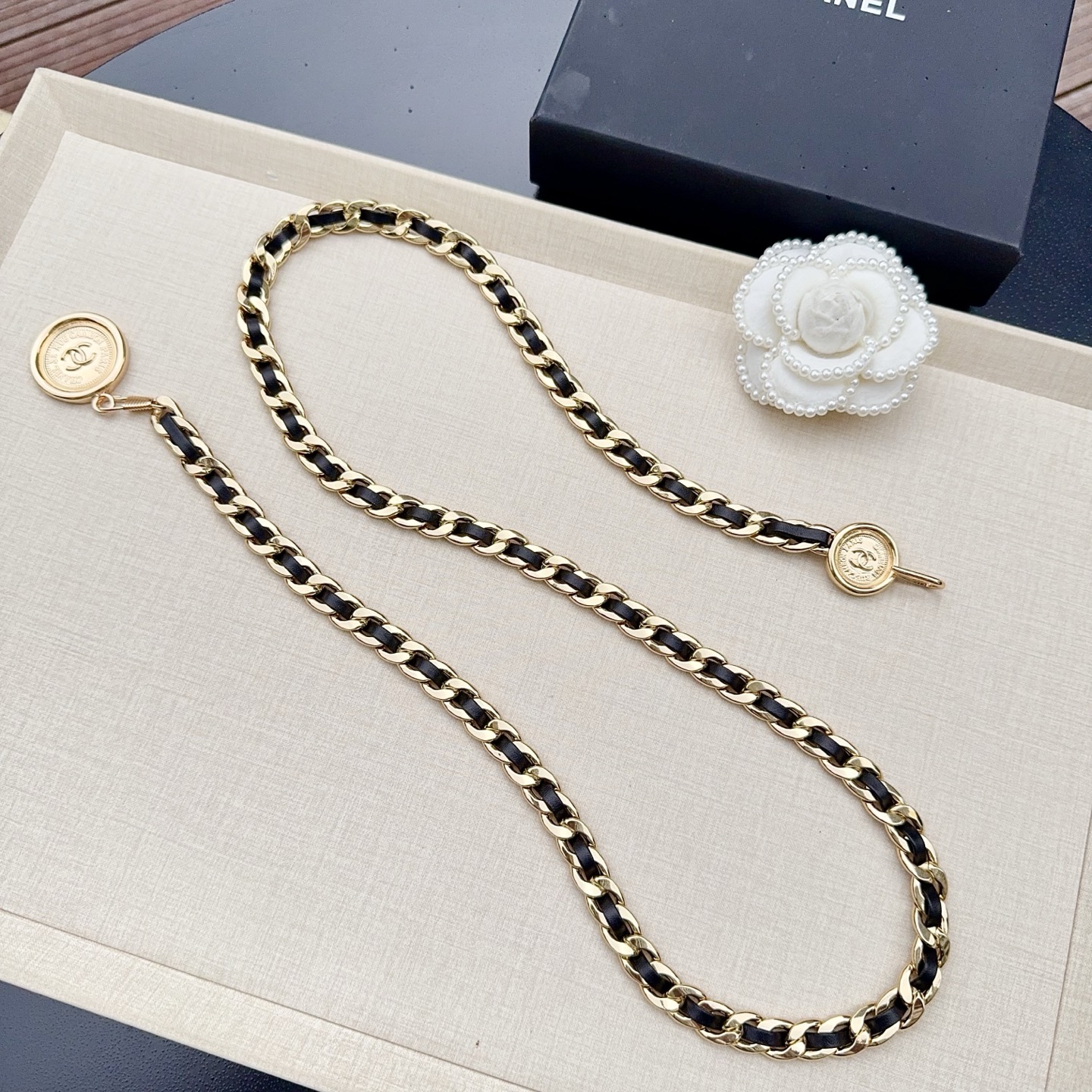 💥💥💥CHANEL 香奈儿、纯铜编织牛皮腰链、经典优雅、时尚百搭，长度：均码，