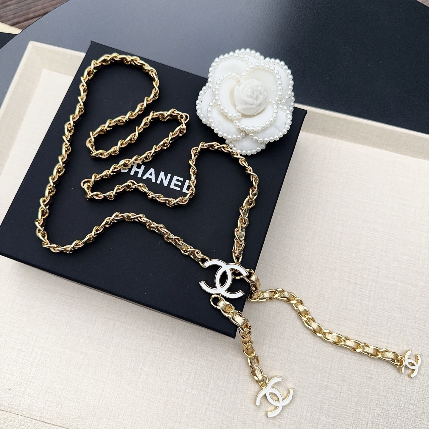 💥💥💥CHANEL 香奈儿、纯铜编织牛皮腰链、经典优雅、时尚百搭，长度：均码，