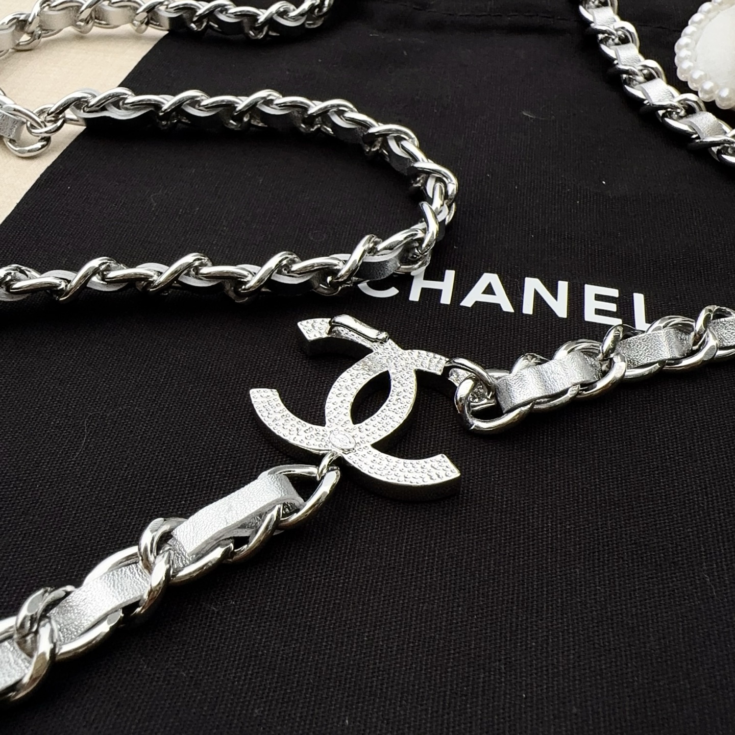 💥💥💥CHANEL 香奈儿、纯铜编织牛皮腰链、经典优雅、时尚百搭，长度：均码，