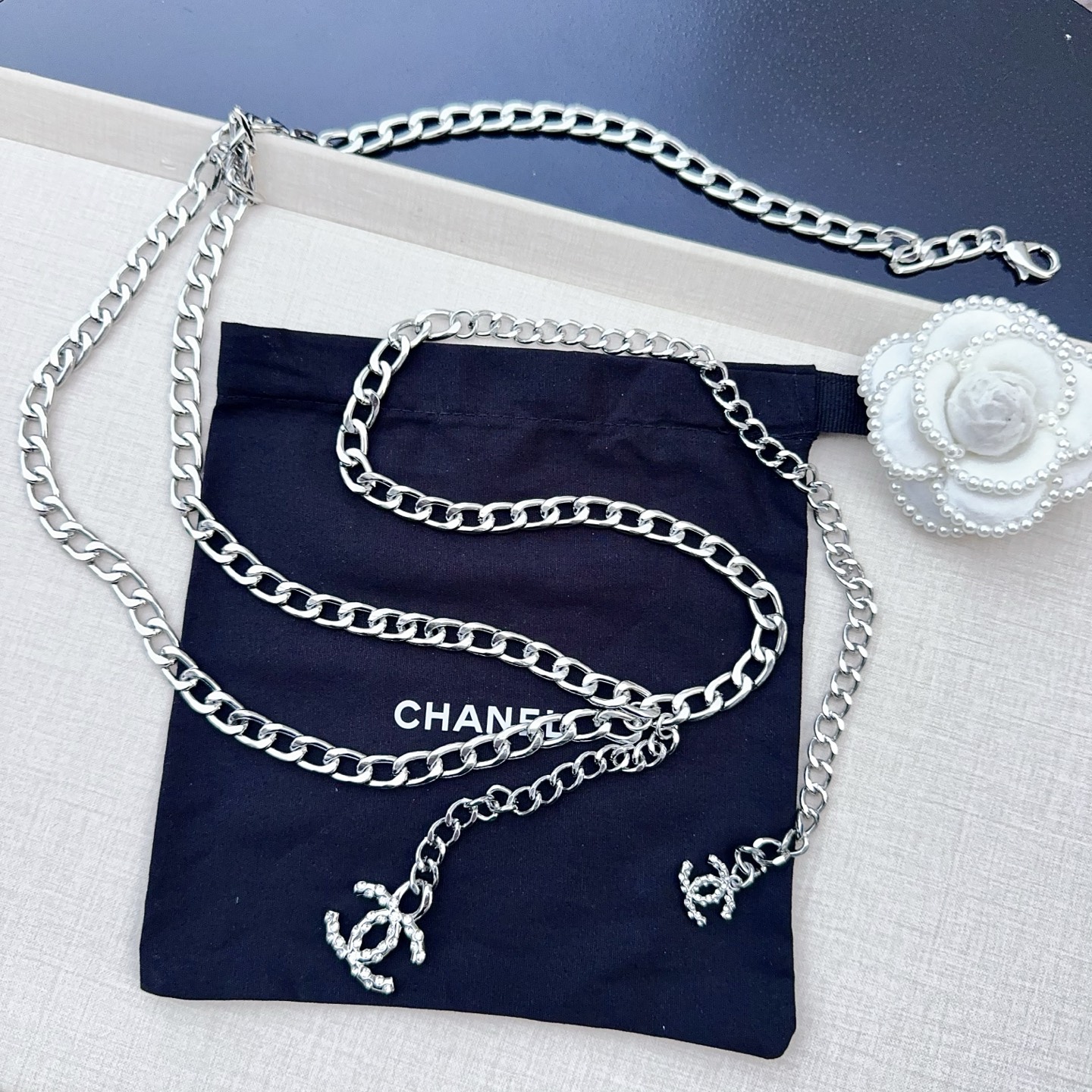 💥💥💥CHANEL 香奈儿  纯铜镶钻腰链、时尚简约，休闲百搭🌹  长度：均码