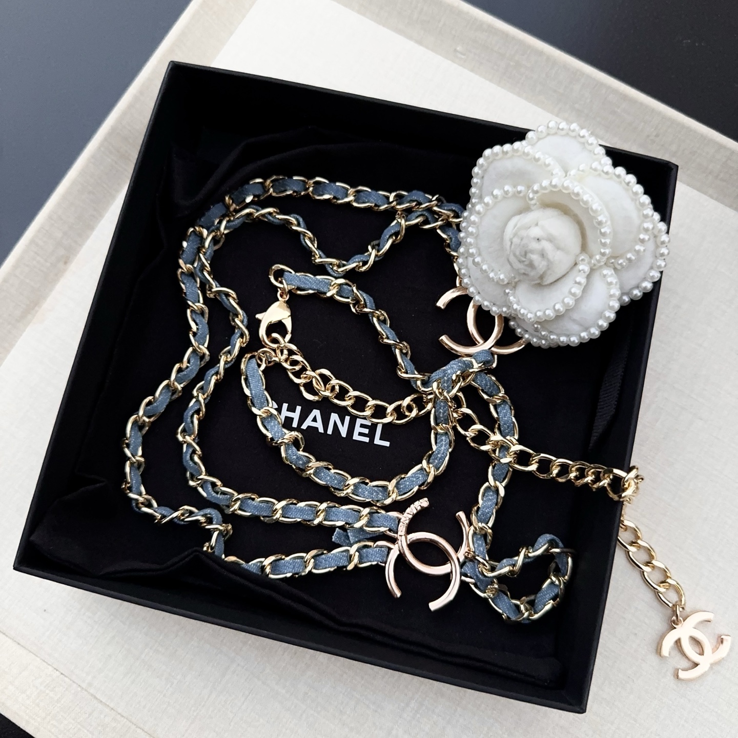 💥💥💥CHANEL 香奈儿、纯铜编织牛皮腰链、经典优雅、时尚百搭，长度：均码，