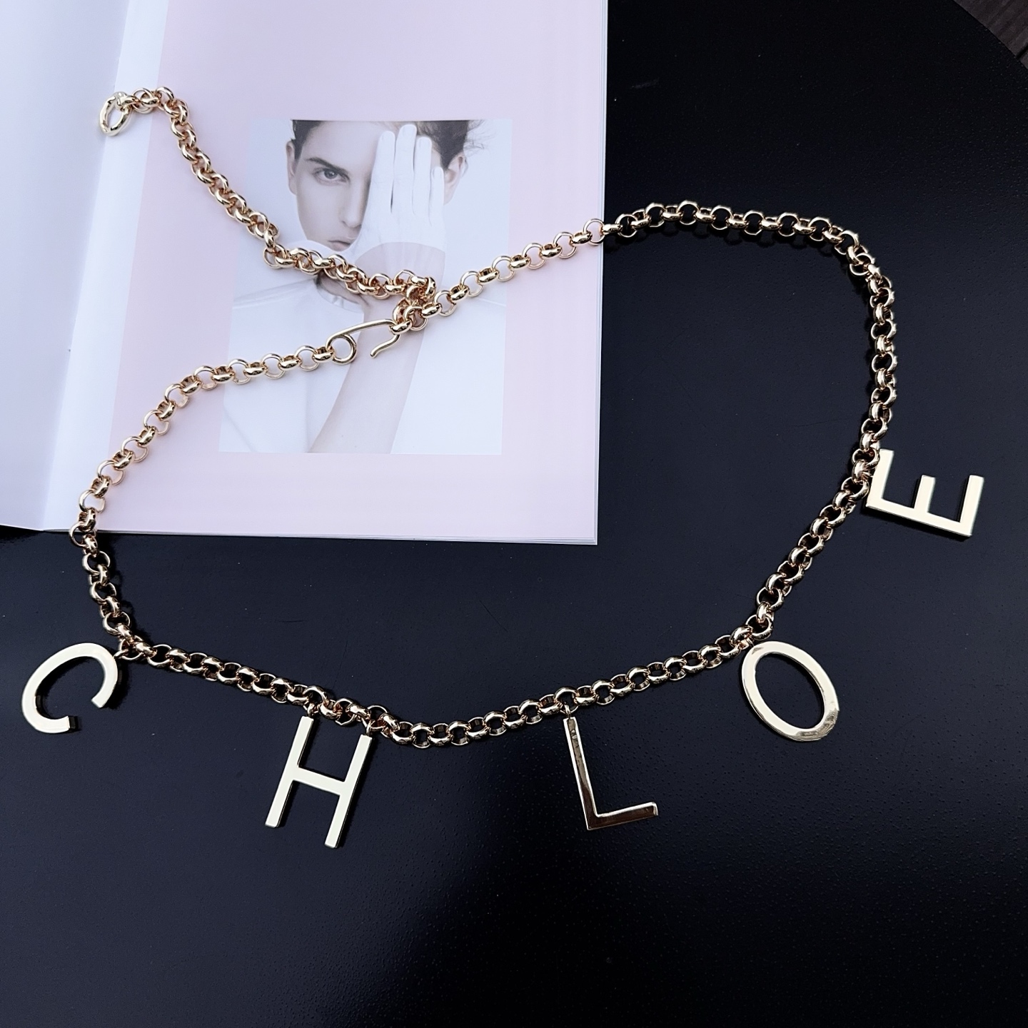 💥💥💥CHLOE 克洛伊 最新精品腰链、可以搭配裙子,裤子,外套,百搭时尚、长度:均码, 💥💥💥CHLOE 克洛伊 最新精品腰链、可以搭配裙子,裤子,外套,百搭时尚、长度:均码,