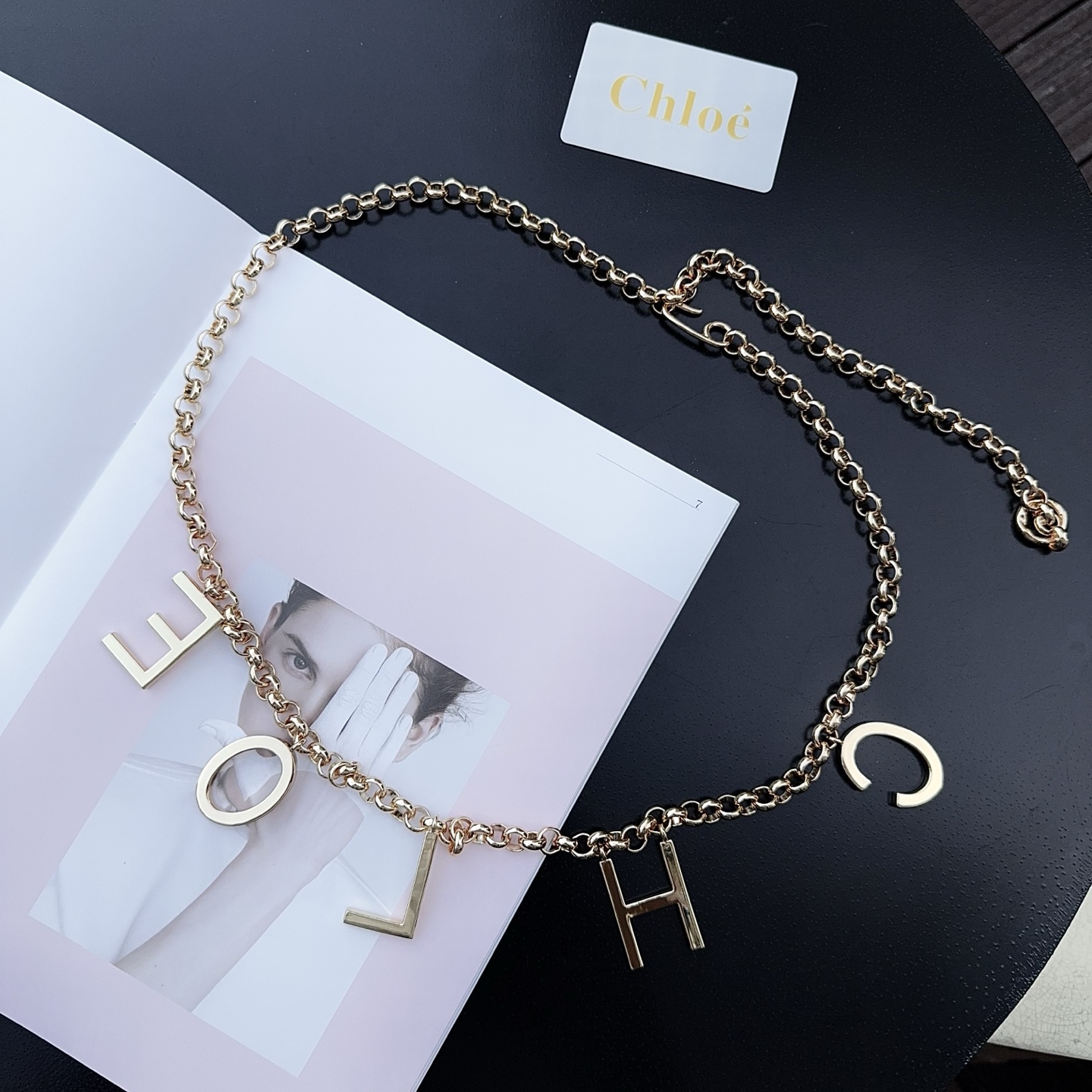 💥💥💥CHLOE 克洛伊  最新精品腰链、可以搭配裙子，裤子，外套，百搭时尚、长度：均码，