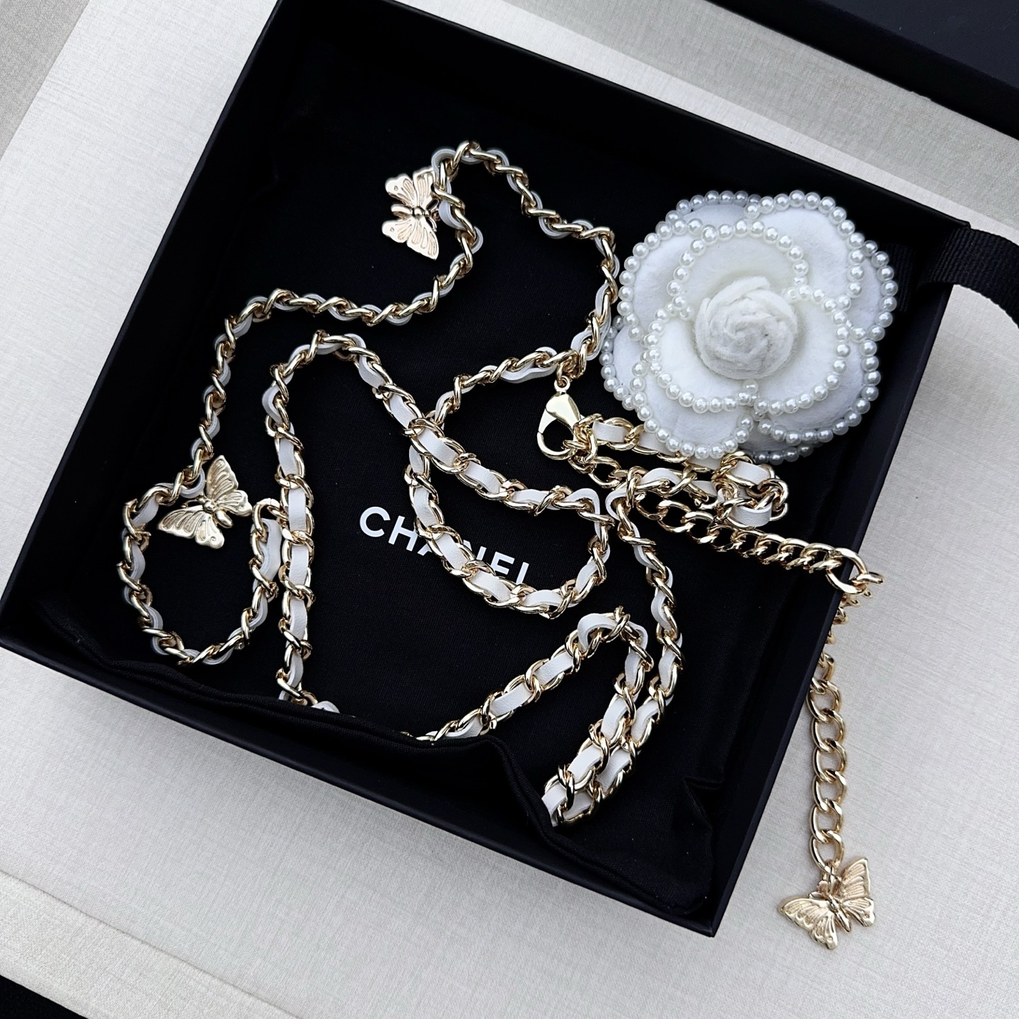 💥💥💥CHANEL 香奈儿、编织牛皮腰链、经典优雅、时尚百搭，长度：均码，