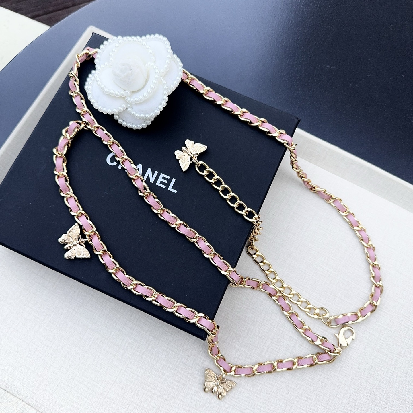💥💥💥CHANEL 香奈儿、编织牛皮腰链、经典优雅、时尚百搭，长度：均码，