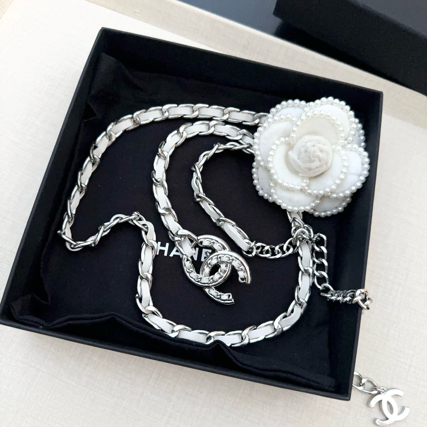 💥💥💥CHANEL 香奈儿、编织牛皮腰链、经典优雅、时尚百搭，长度：均码，