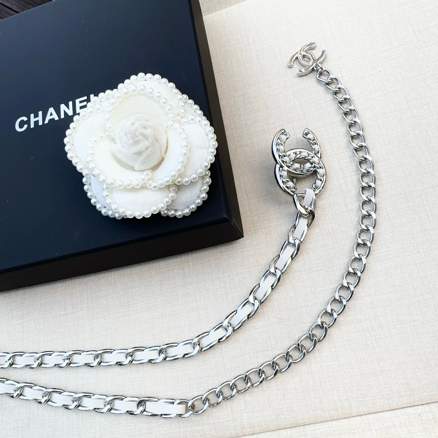 💥💥💥CHANEL 香奈儿、编织牛皮腰链、经典优雅、时尚百搭，长度：均码，