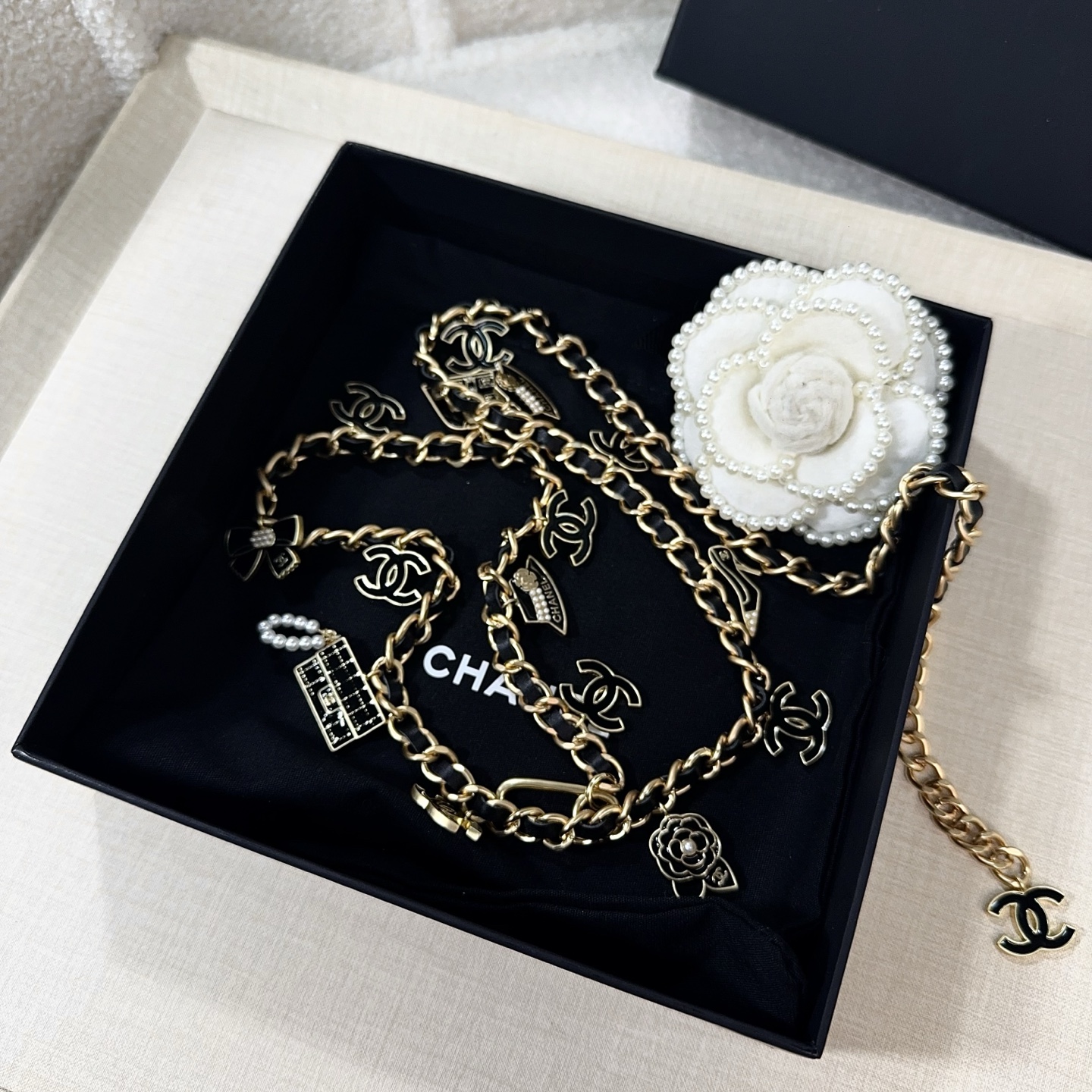 💥💥💥CHANEL 香奈儿  磨胶小五金配手工编皮链条，优雅气质，时尚品味🌹，长度：均码