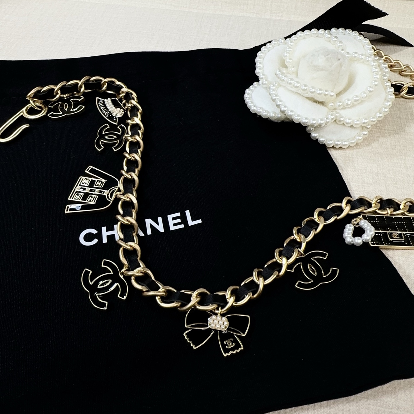 💥💥💥CHANEL 香奈儿  磨胶小五金配手工编皮链条，优雅气质，时尚品味🌹，长度：均码