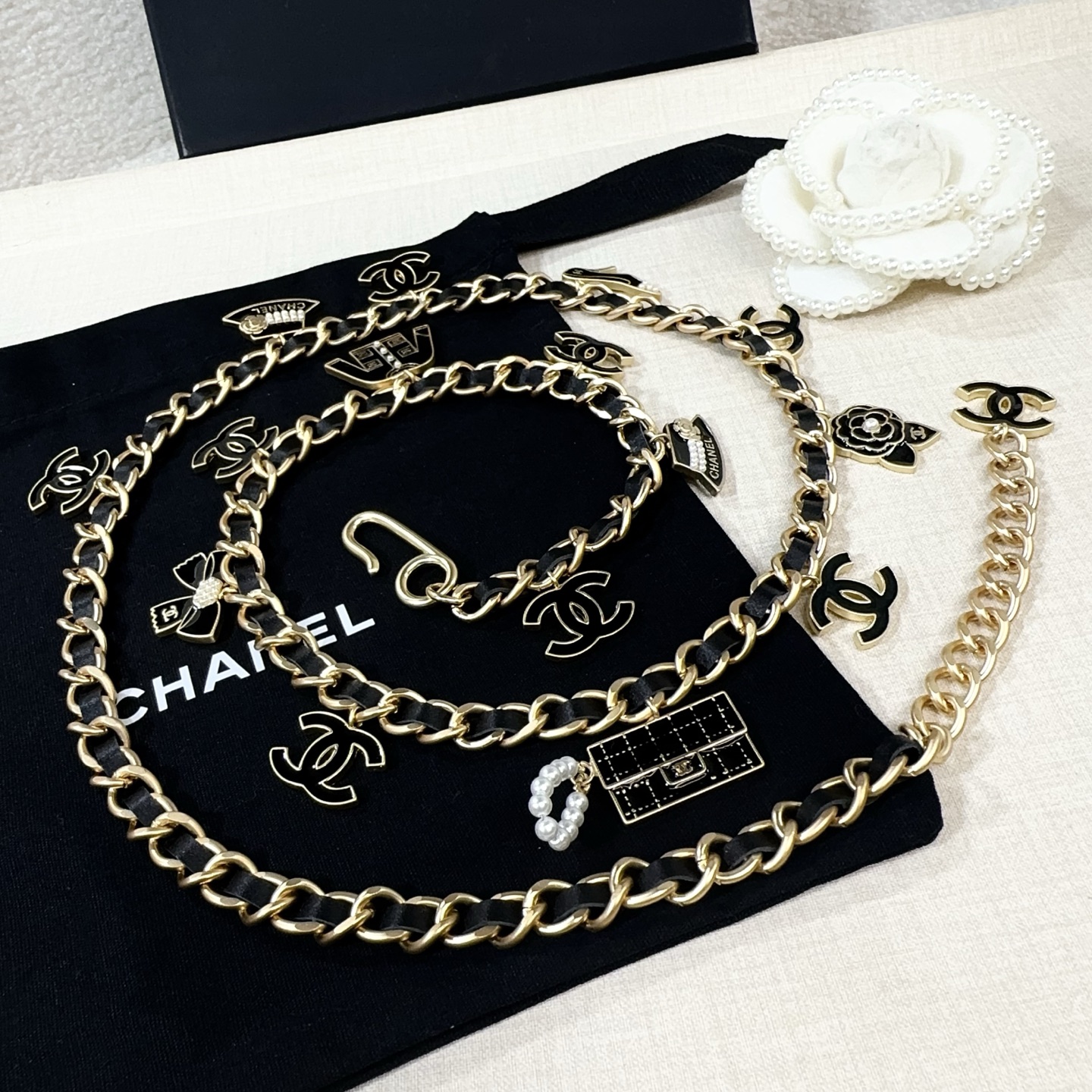 💥💥💥CHANEL 香奈儿  磨胶小五金配手工编皮链条，优雅气质，时尚品味🌹，长度：均码