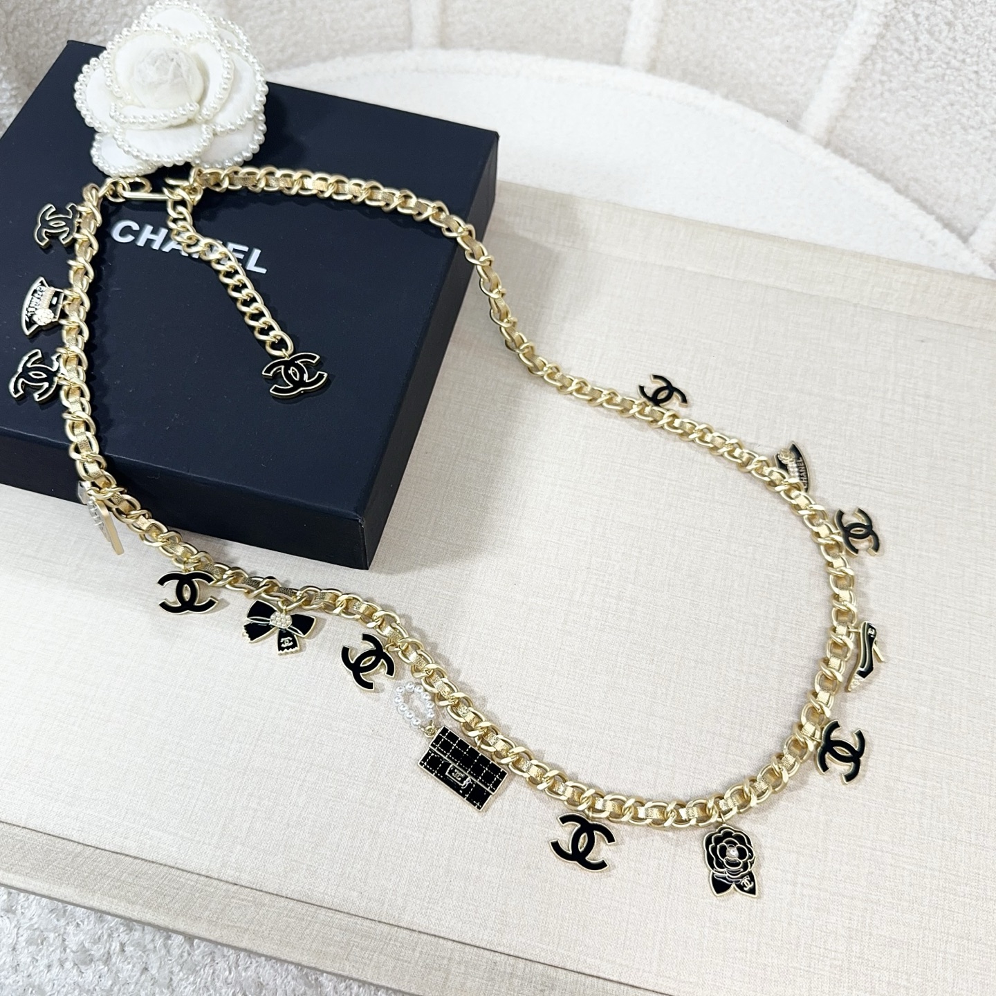 💥💥💥CHANEL 香奈儿  磨胶小五金配手工编皮链条，优雅气质，时尚品味🌹，长度：均码，