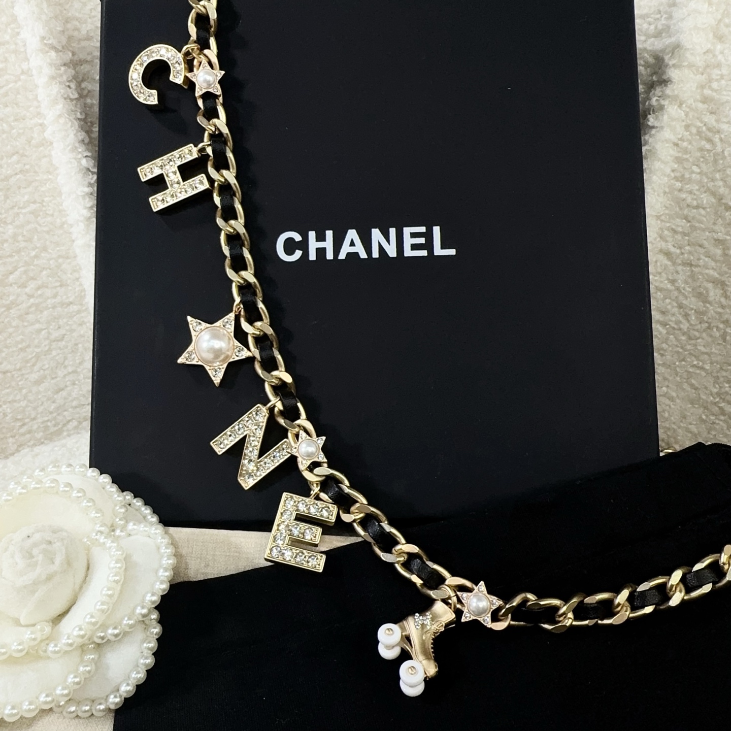 💥💥💥CHANEL 香奈儿  手工镶钻编皮腰链，优雅气质，时尚品味🌹，长度：均码，