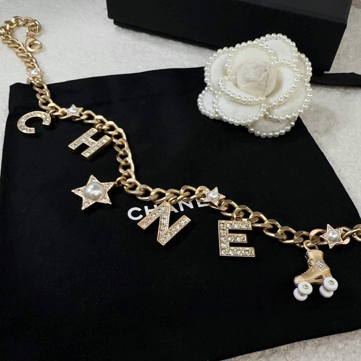 💥💥💥CHANEL 香奈儿  手工镶钻编皮腰链，优雅气质，时尚品味🌹，长度：均码，