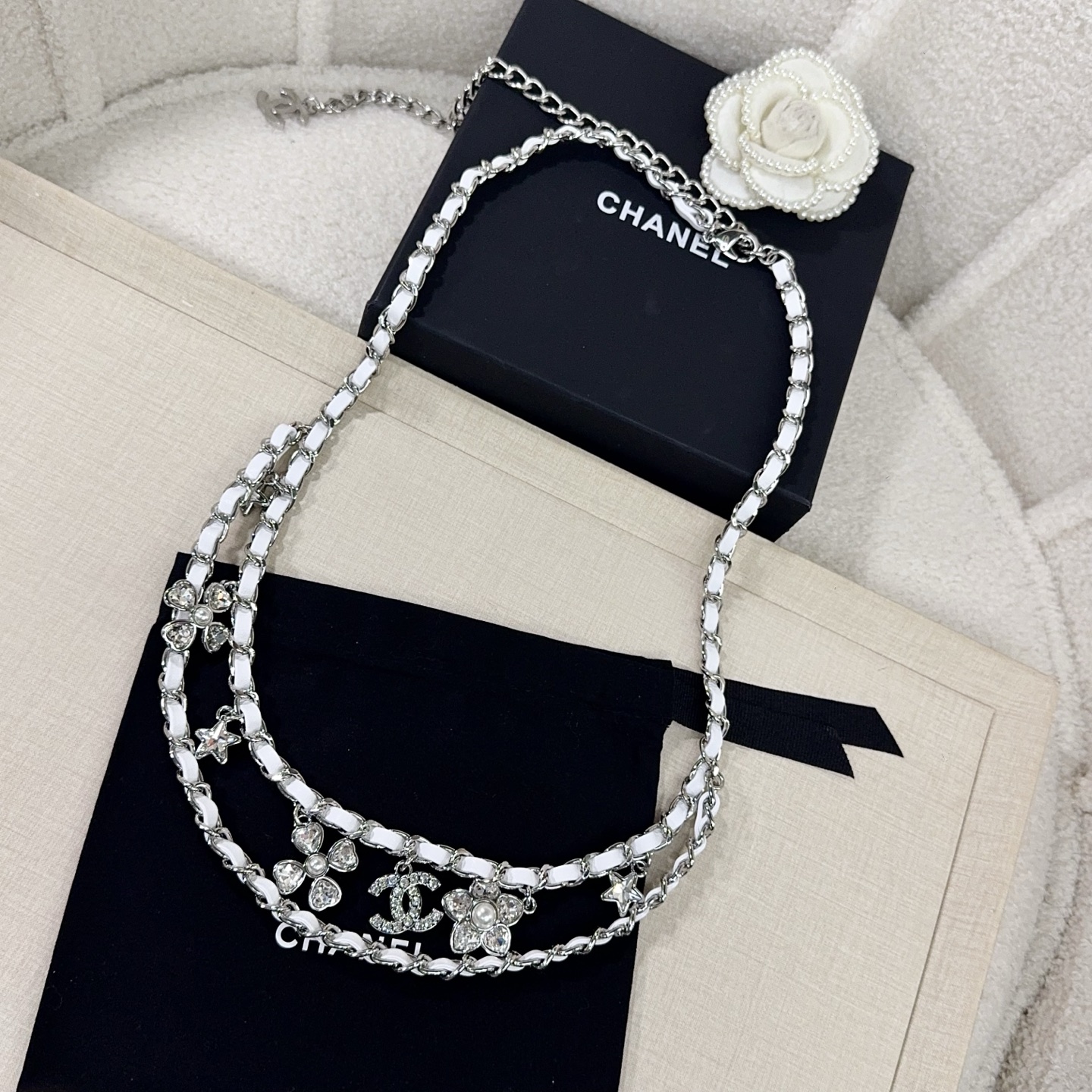 💥💥💥CHANEL 香奈儿  镶钻小五金手工编皮腰链，优雅气质，时尚品味🌹，长度：均码，