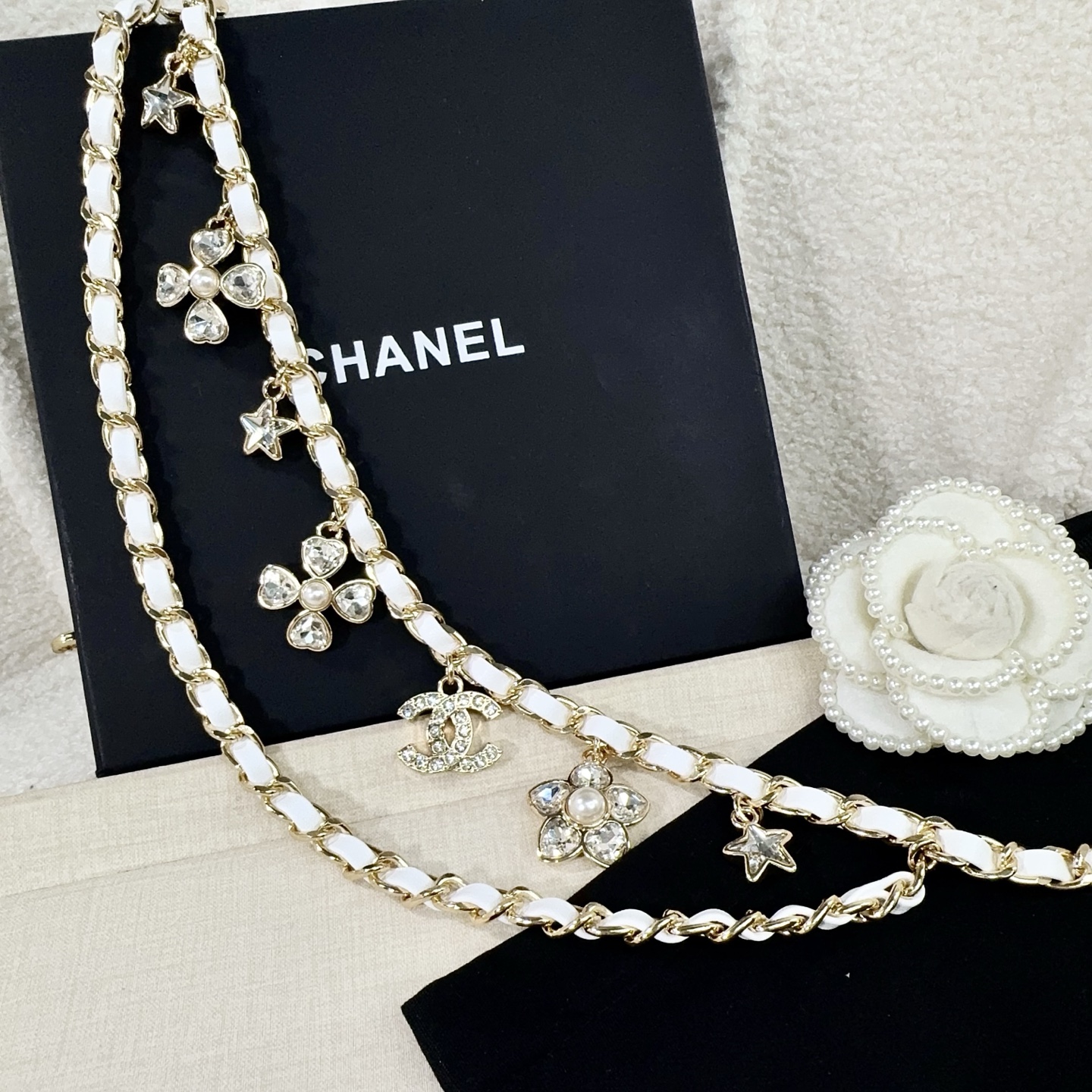 💥💥💥CHANEL 香奈儿  镶钻小五金手工编皮腰链，优雅气质，时尚品味🌹，长度：均码，
