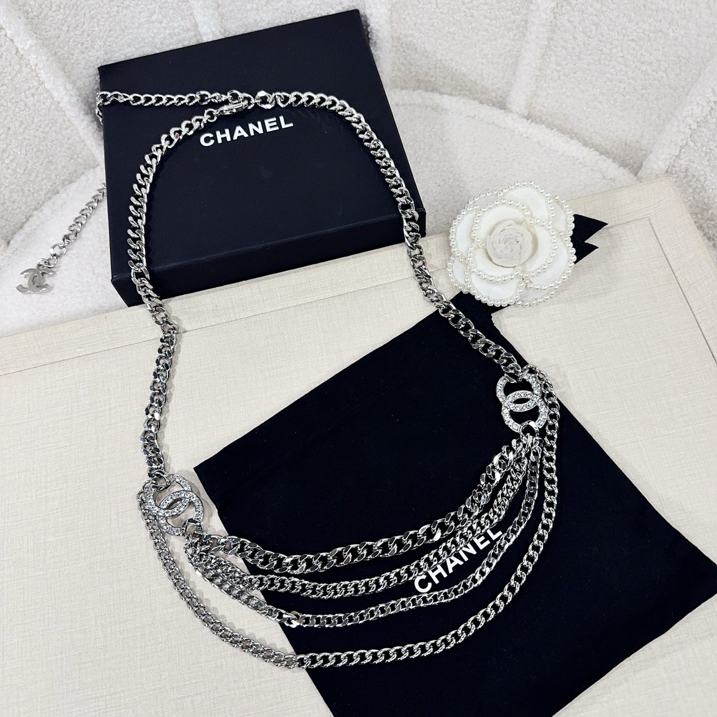 💥💥💥CHANEL 香奈儿、链条搭配镶钻小五金腰链、经典优雅、时尚百搭，长度：均码，