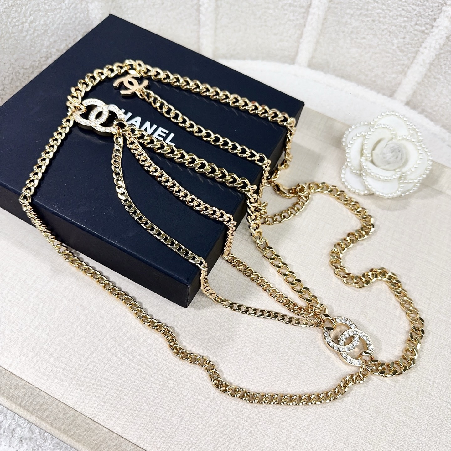 💥💥💥CHANEL 香奈儿、链条搭配镶钻小五金腰链、经典优雅、时尚百搭，长度：均码，