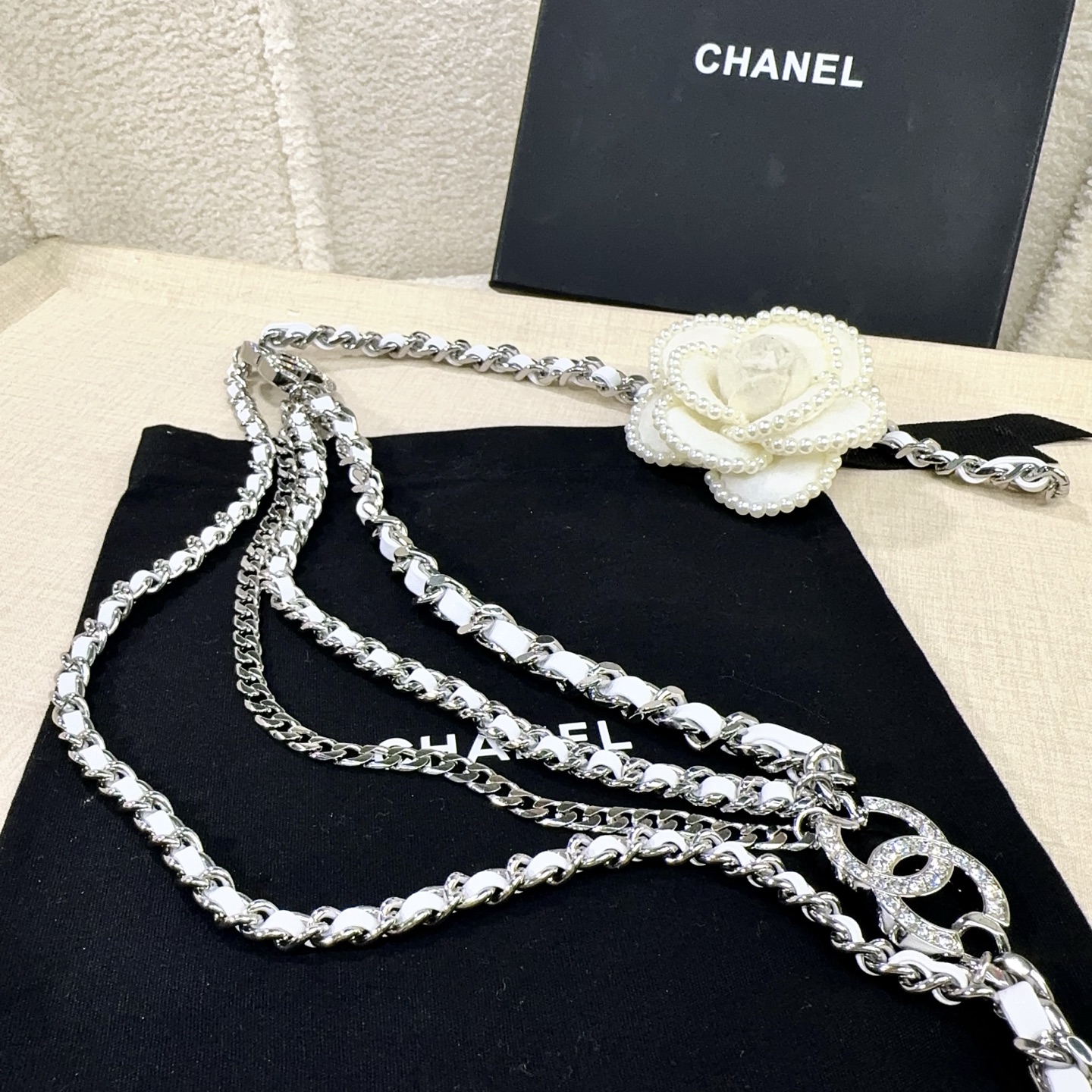 💥💥💥CHANEL 香奈儿、镶钻小五金搭配编织皮腰链、经典优雅、时尚百搭，长度：均码，