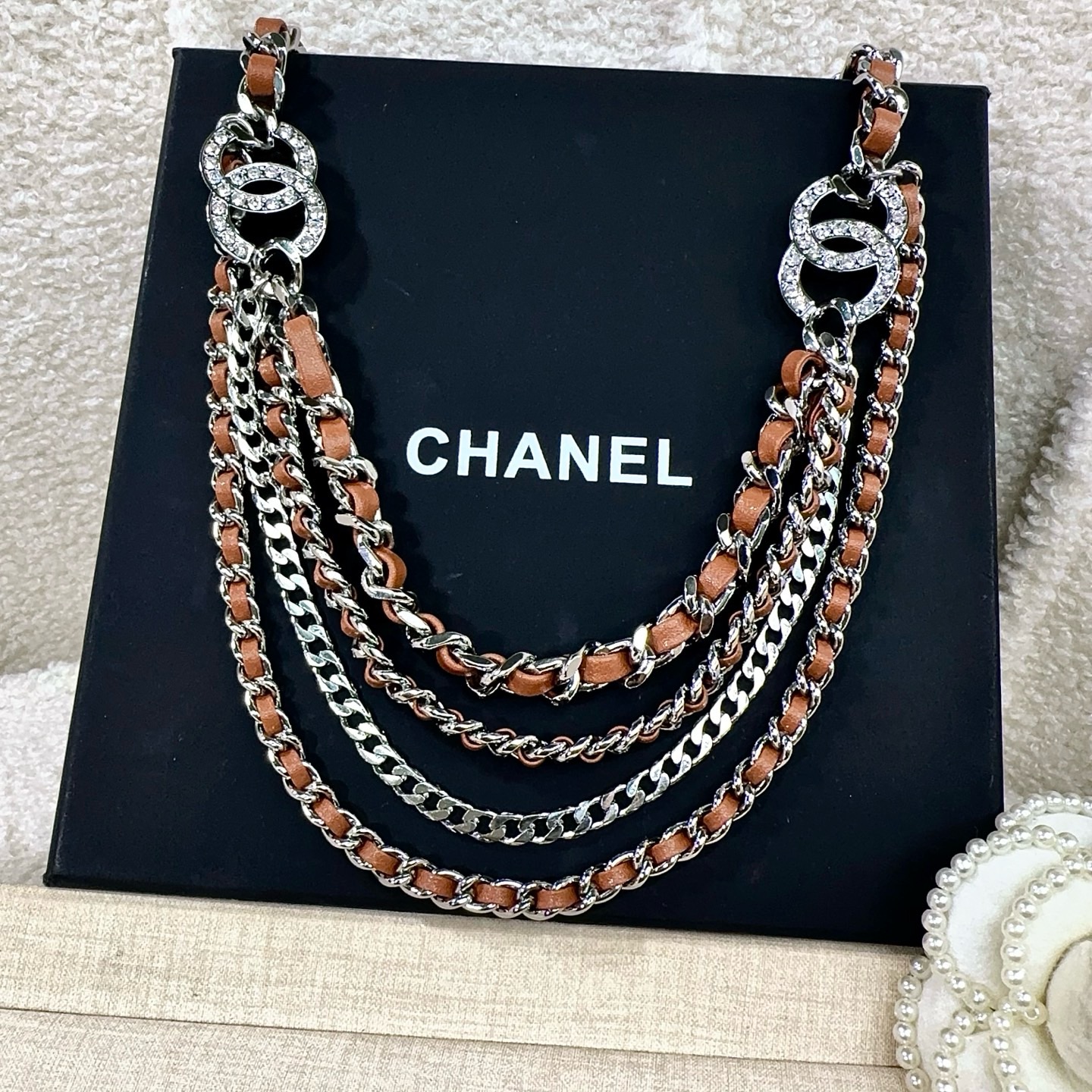 💥💥💥CHANEL 香奈儿、镶钻小五金搭配编织皮腰链、经典优雅、时尚百搭，长度：均码，
