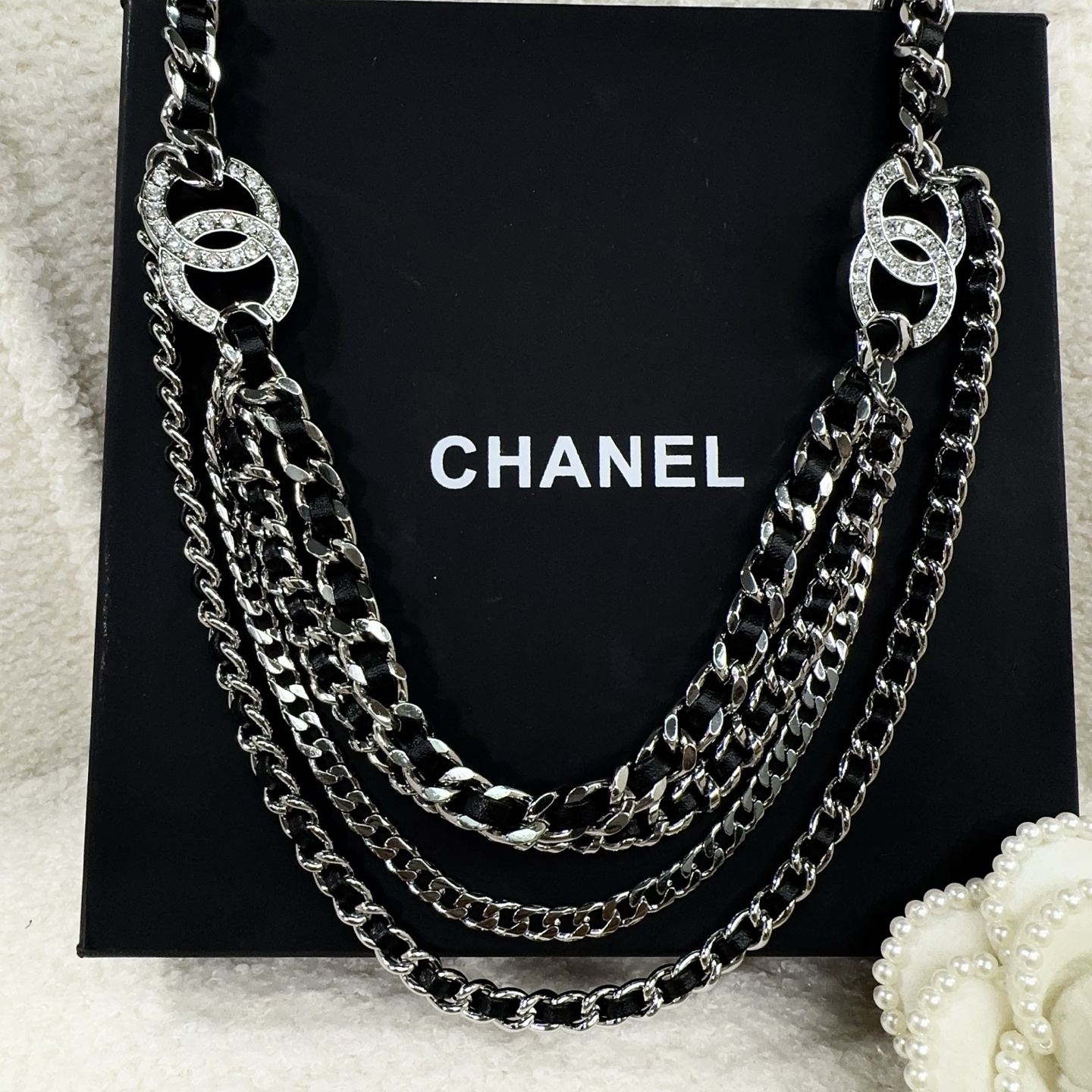 💥💥💥CHANEL 香奈儿、镶钻小五金搭配编织皮腰链、经典优雅、时尚百搭，长度：均码，