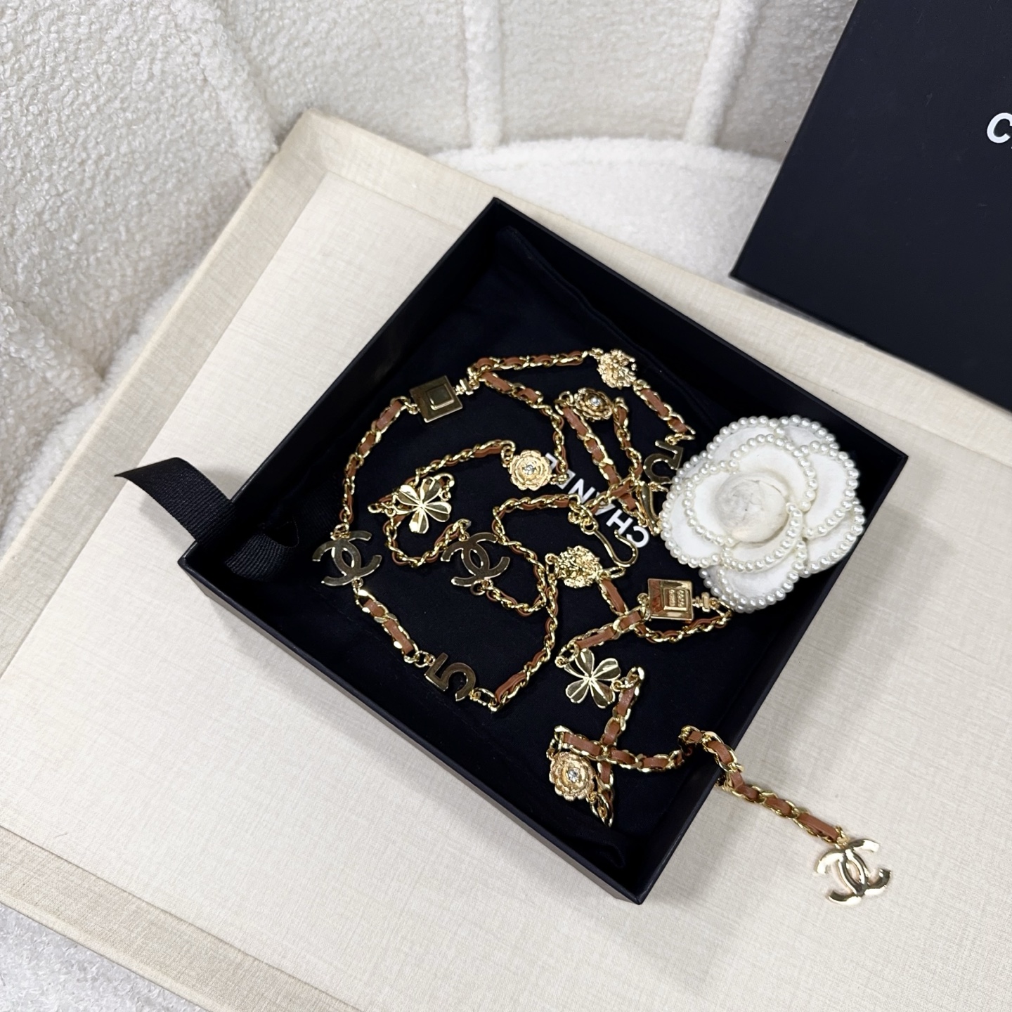 💥💥💥CHANEL 香奈儿  精品小五金手工编皮腰链，优雅气质，时尚品味🌹，长度：均码，