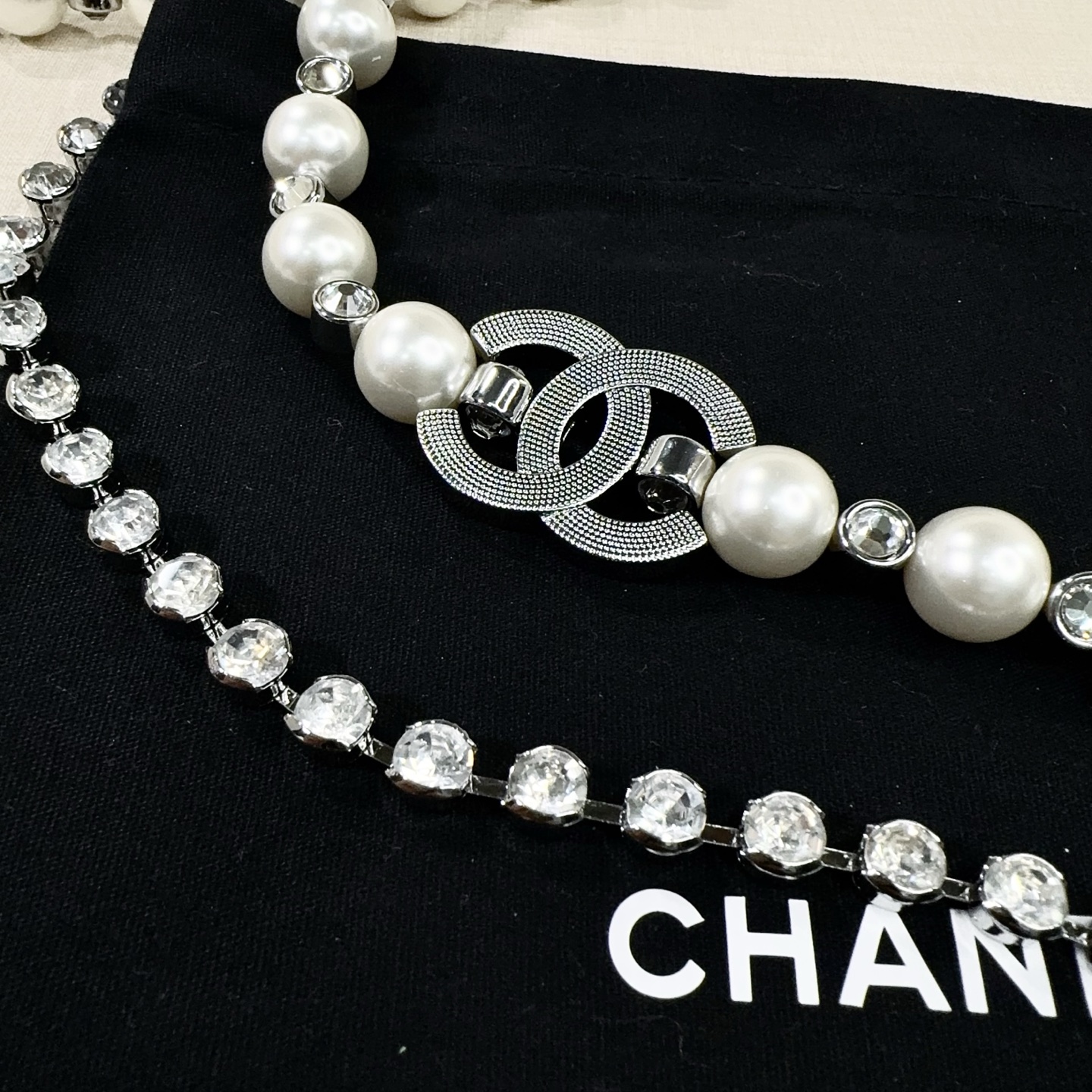 💥💥💥CHANEL 香奈儿  珍珠搭水钻纯铜腰链，优雅气质，时尚品味🌹，长度：均码，
