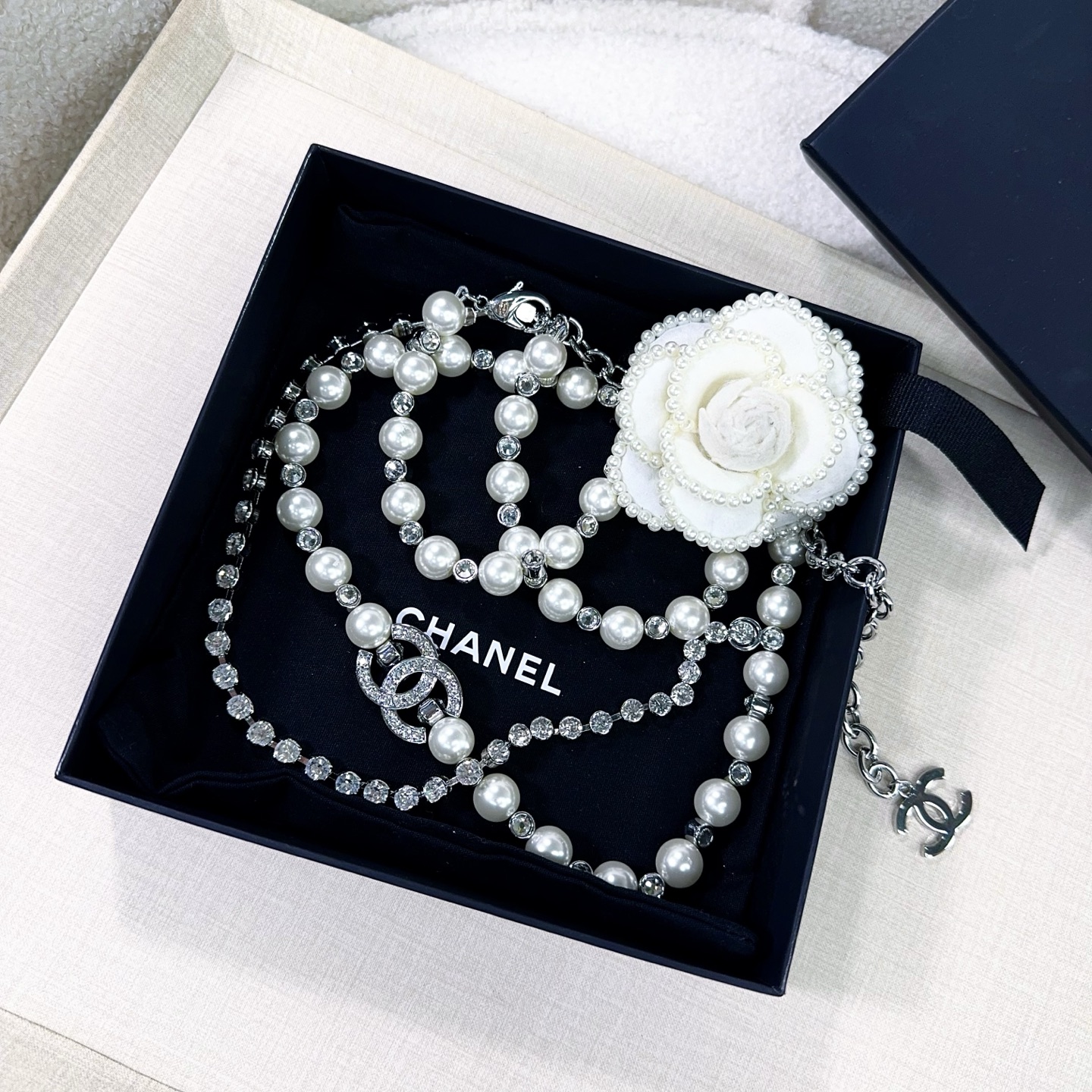 💥💥💥CHANEL 香奈儿  珍珠搭水钻纯铜腰链，优雅气质，时尚品味🌹，长度：均码，