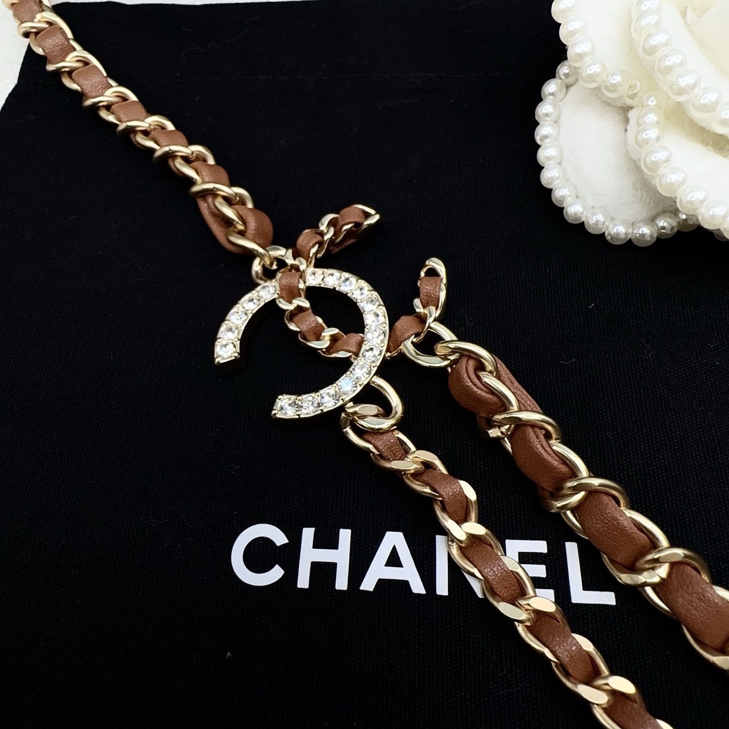💥💥💥CHANEL 香奈儿  镶钻手工编皮腰链，优雅气质，时尚品味🌹🌹🌹，长度：均码，