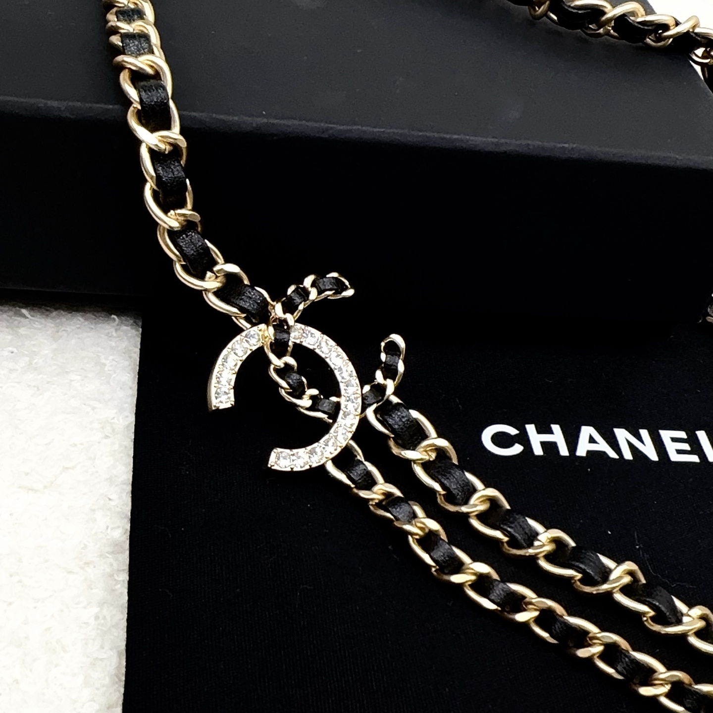 💥💥💥CHANEL 香奈儿  镶钻手工编皮腰链，优雅气质，时尚品味🌹🌹🌹，长度：均码，