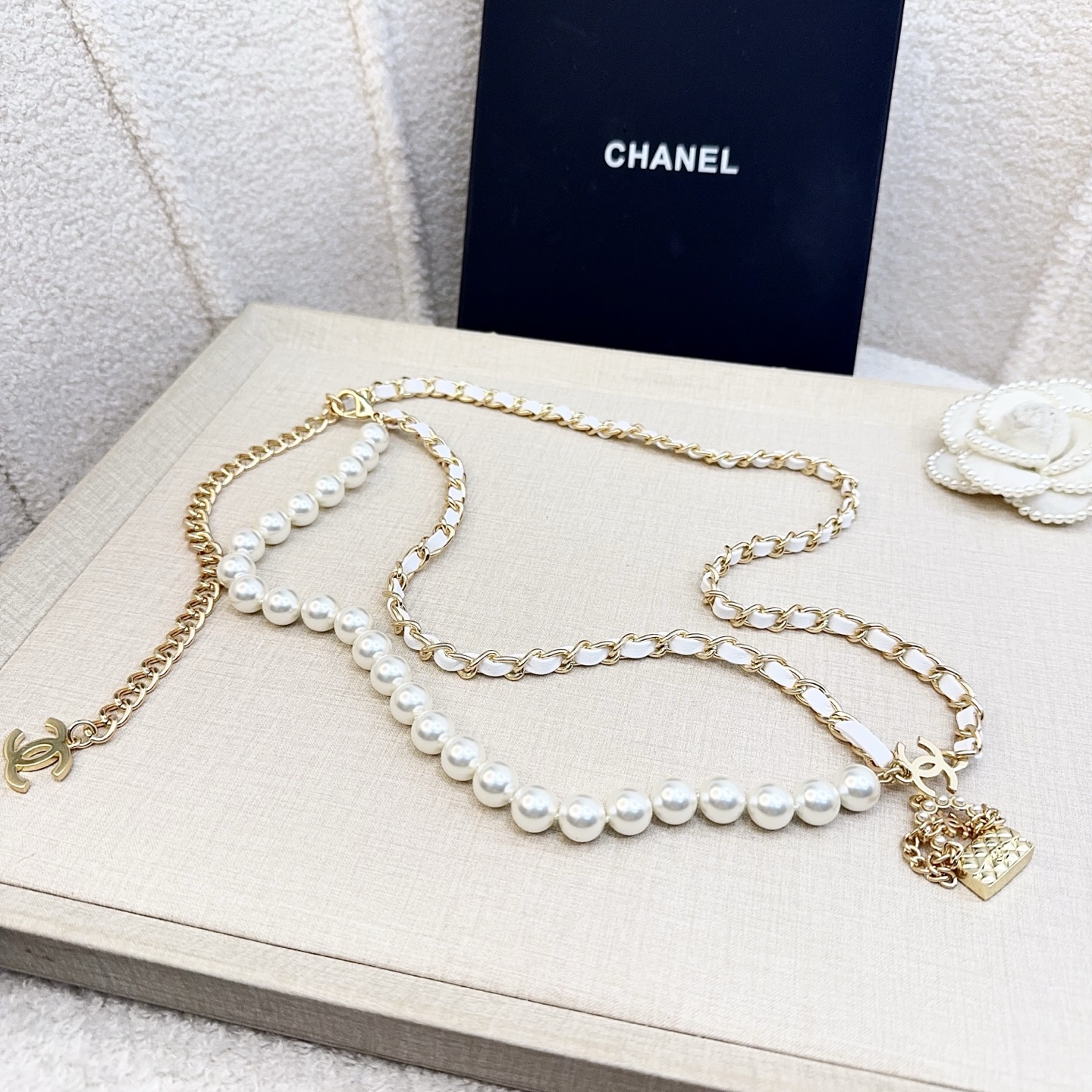 💥💥💥CHANEL 香奈儿  手工编皮珍珠腰链，优雅气质，时尚品味🌹🌹🌹，长度：均码，