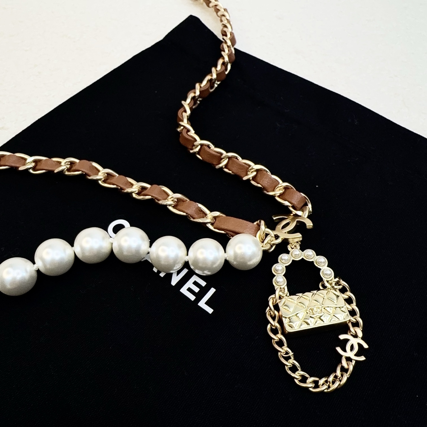 💥💥💥CHANEL 香奈儿  手工编皮珍珠腰链，优雅气质，时尚品味🌹🌹🌹，长度：均码，