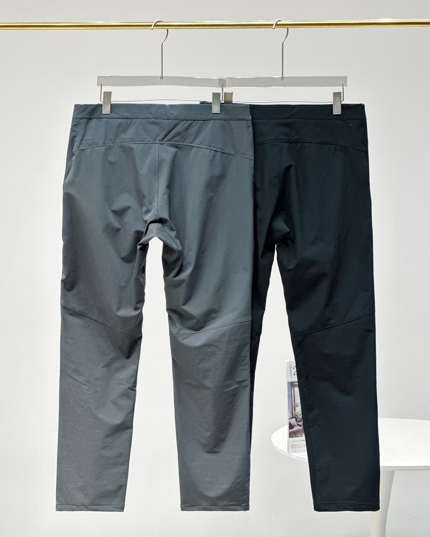 💰115
始祖鸟/ARC‘TERYX*男款防风户外多功能休闲速干机能长裤!不知如何形容它得舒适!好裤子就是不一样!首先这款裤子采用客供户外防泼水面料,柔软舒适!面料弹性具柔软舒适!且具有优异的耐用型,始Z鸟男款轻便灵活快干立体剪裁徒步运动裤 ,立体裁剪更修身, 更加适合运动,质感耐磨有增强, 整体户外标准风格。 特点:采用TerraTex面料,富有弹性、柔软舒适, 此面料具有优异的耐用性、透气性和吸湿排汗性能。 定位:轻便快干、弹力强,修身剪裁的远足短裤 剪裁:修身剪裁。 本款裤子面料带弹力!包容性强!耐磨抗撕裂而速干,富有高弹性,透气面料,能使水蒸气散去,助调节体温,提高穿着舒适度,保暖防风功能性很好表层是防风防泼水的!松紧腰+抽绳设计可自由调节大小,隐藏式拉链口袋,安全性非常好!而且裤型也非常赞!真正的3D立体剪裁!这款裤子简约大气,不分年龄段!无论是平时穿或者是户外登山钓鱼的兄弟们都说最佳选择,可休闲户外,兼顾城市超实用多用途性,喜欢的不要犹豫!
颜色:黑色 灰色
尺码:M-3XL
M 裤长98 臀围104
L 裤长100 臀围109
XL裤长102 臀围114
2XL裤长104 臀围119
3XL裤长106 臀围124
👉
