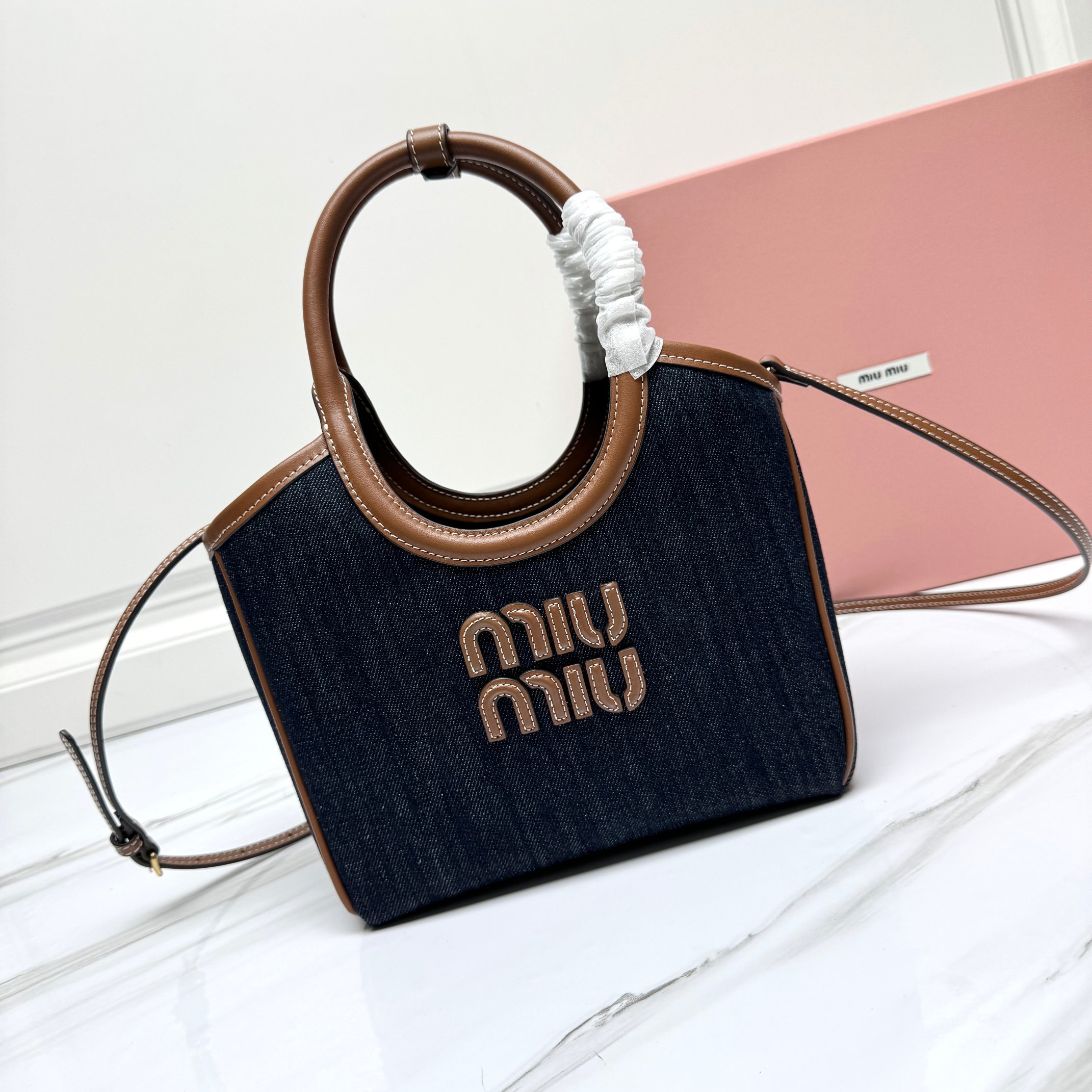 MiuMiu Bolsos de Tote Costura Piel de vaca Cuero Algodón bruto azul