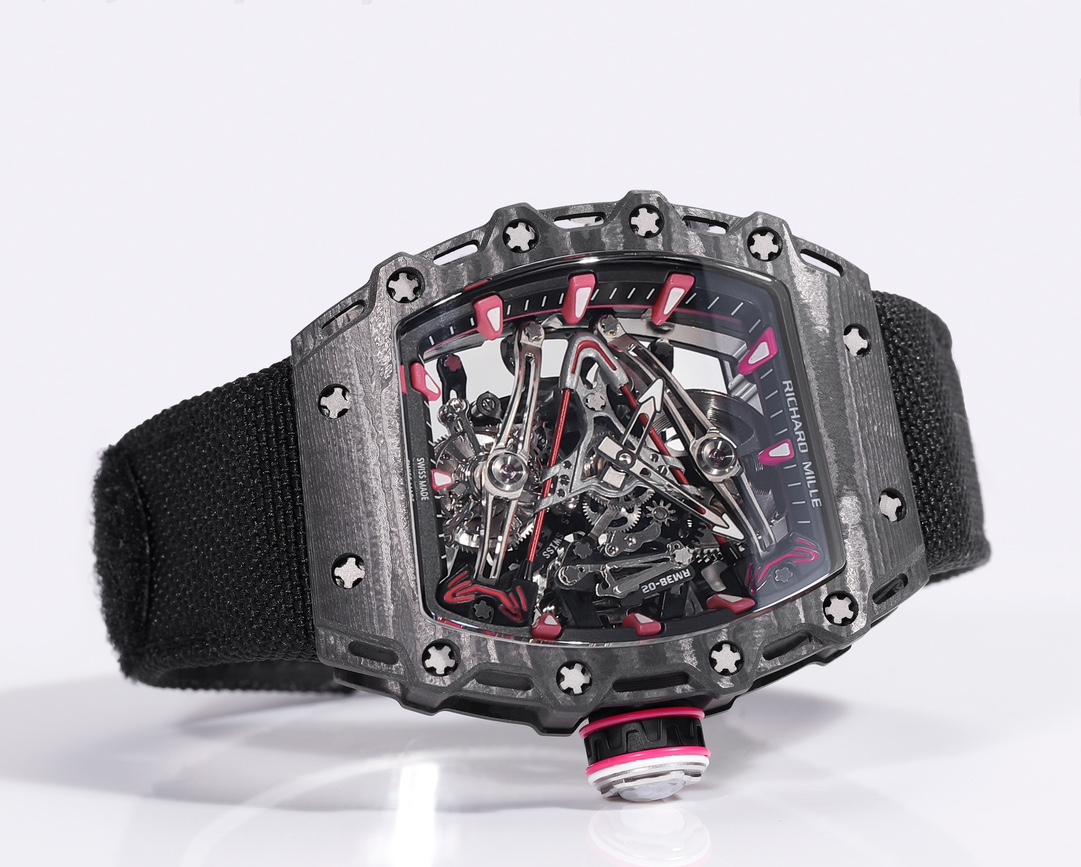 RICHARD MILLE RM 38-02 Tourbillon Bubba Watson: Pink Golf-Inspired Timepiece - 图片 2